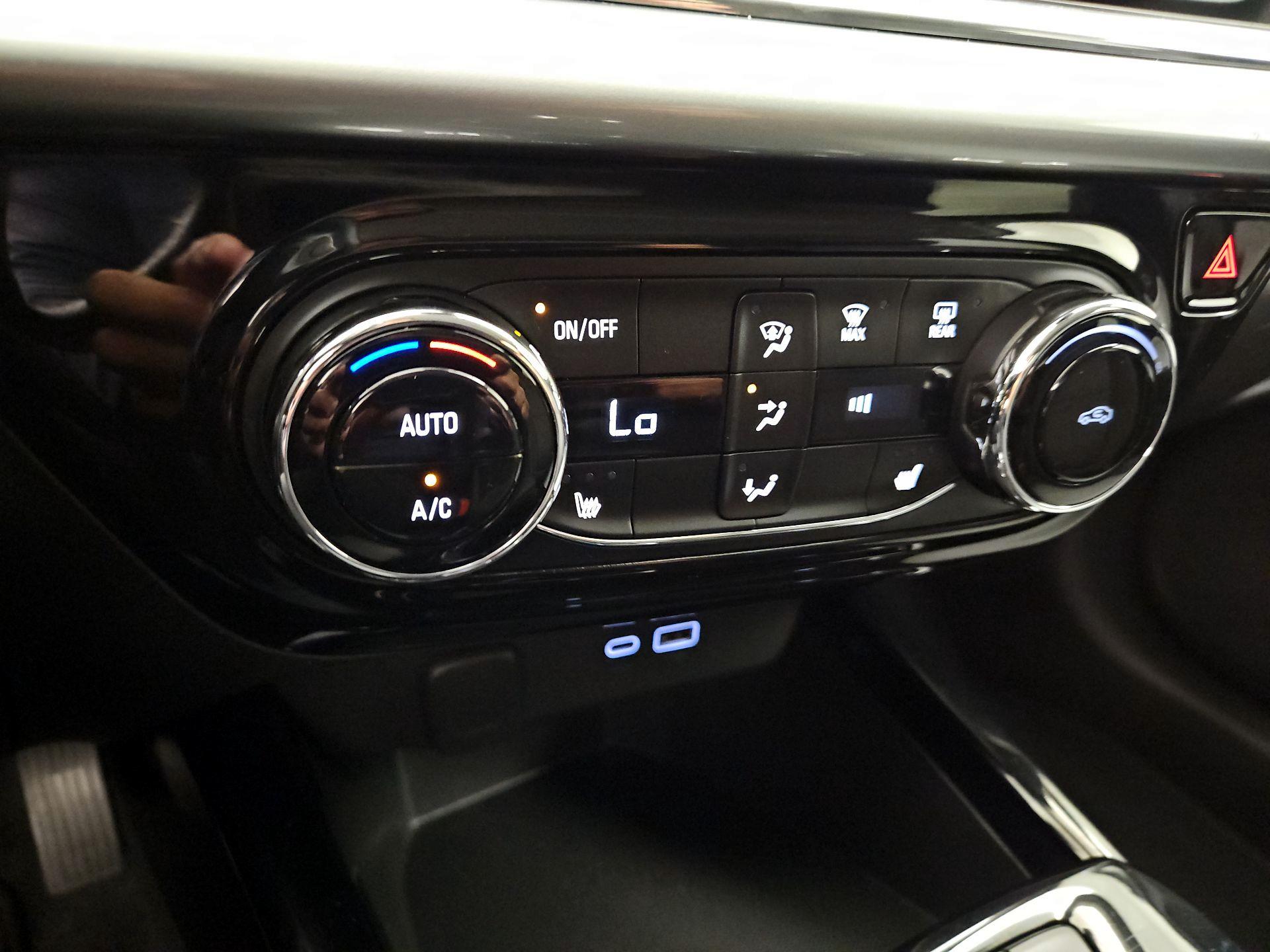 Thumbnail: 2025 Chevrolet Trax - 15