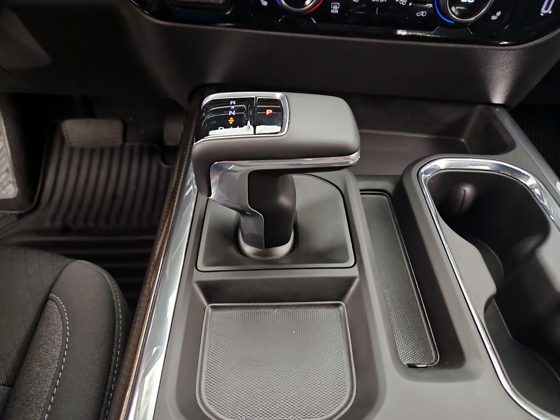 Thumbnail: 2025 Chevrolet Silverado 1500 - 18