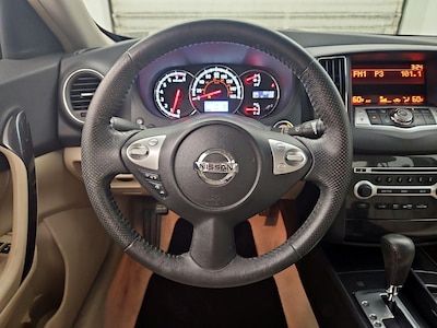 Steering Wheel & Instrument Cluster (On)