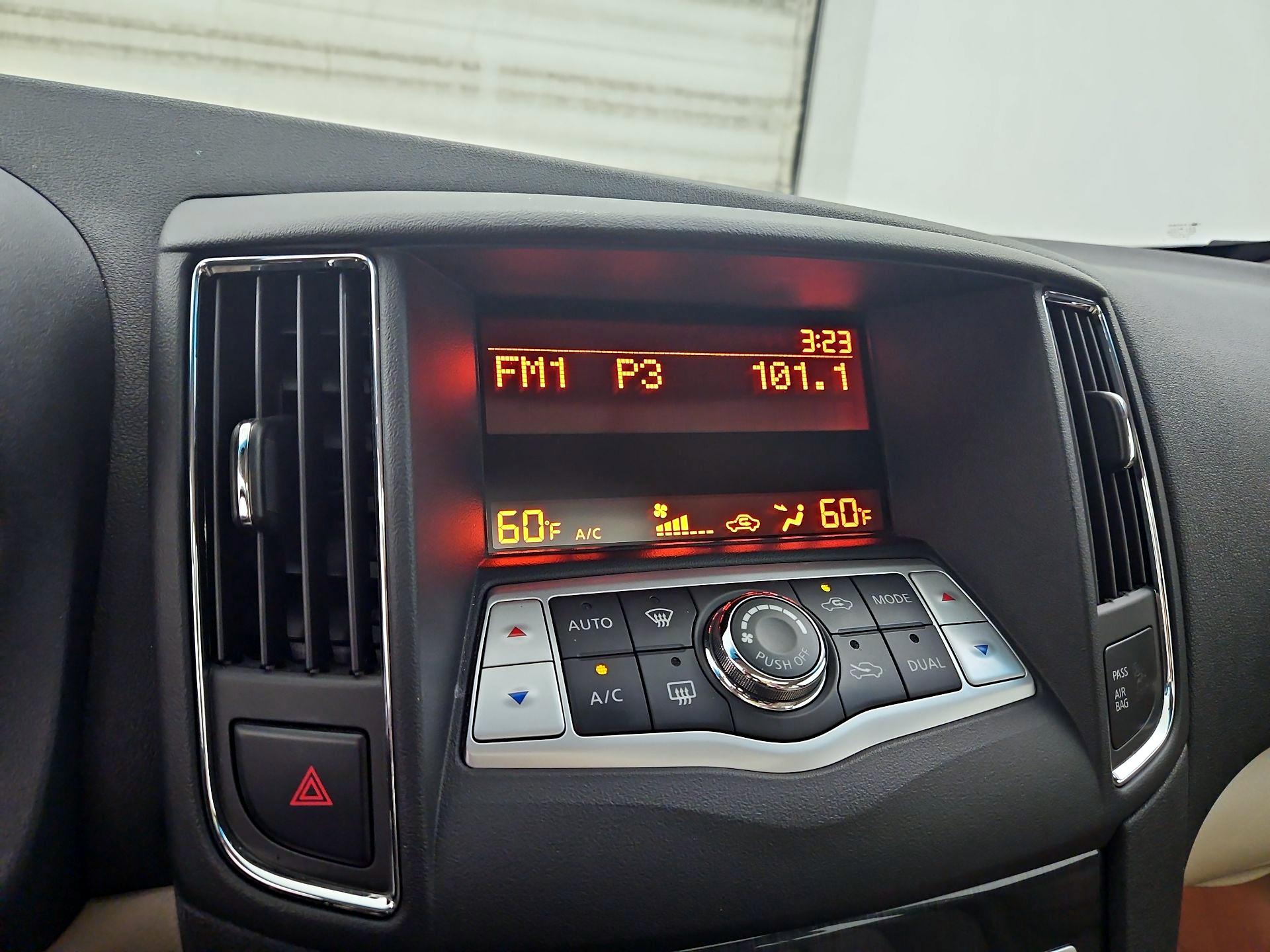 Thumbnail: 2014 Nissan Maxima - 14