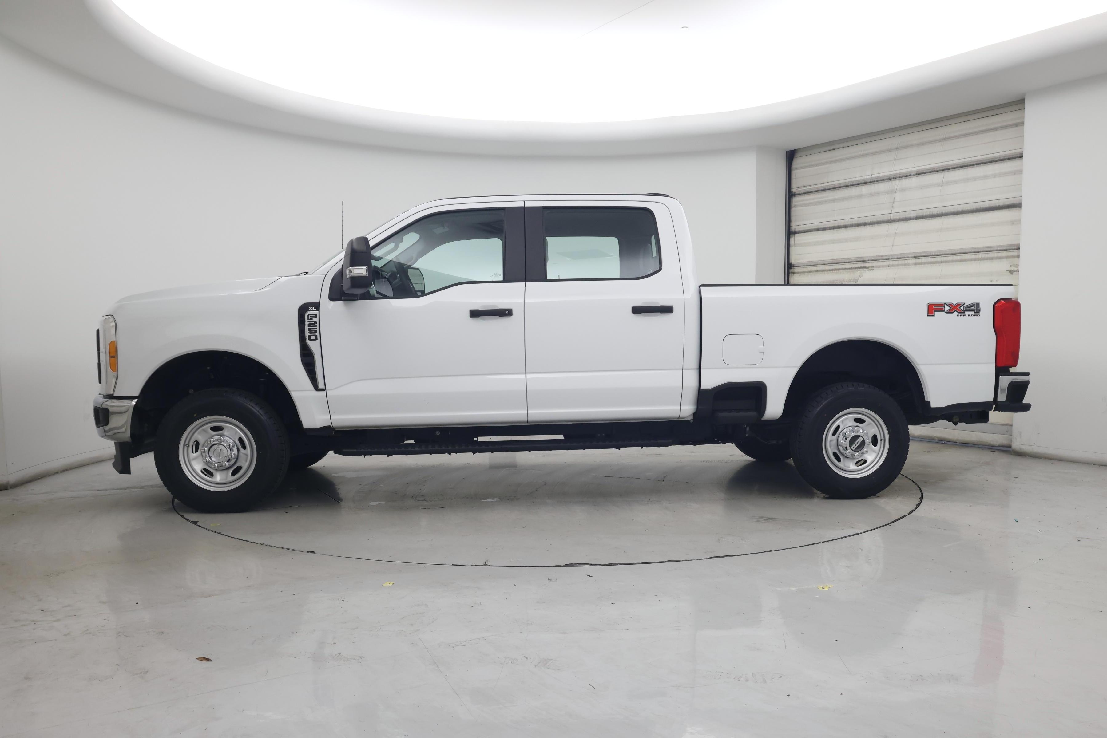 Thumbnail: 2023 Ford F-250 - 3