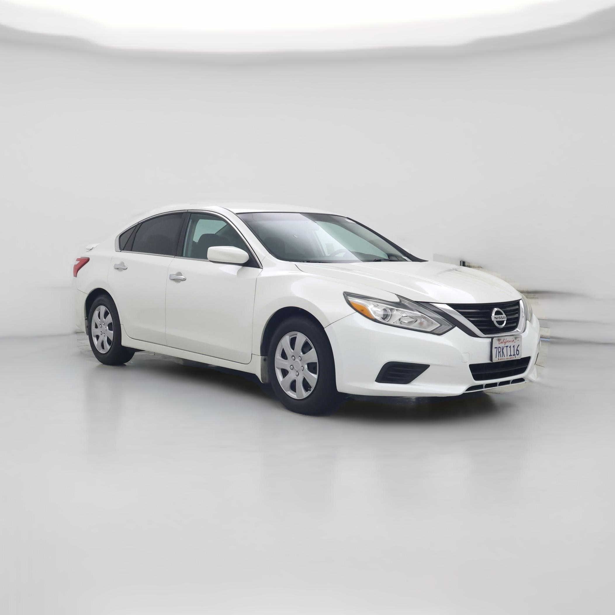 Thumbnail: 2016 Nissan Altima - 1