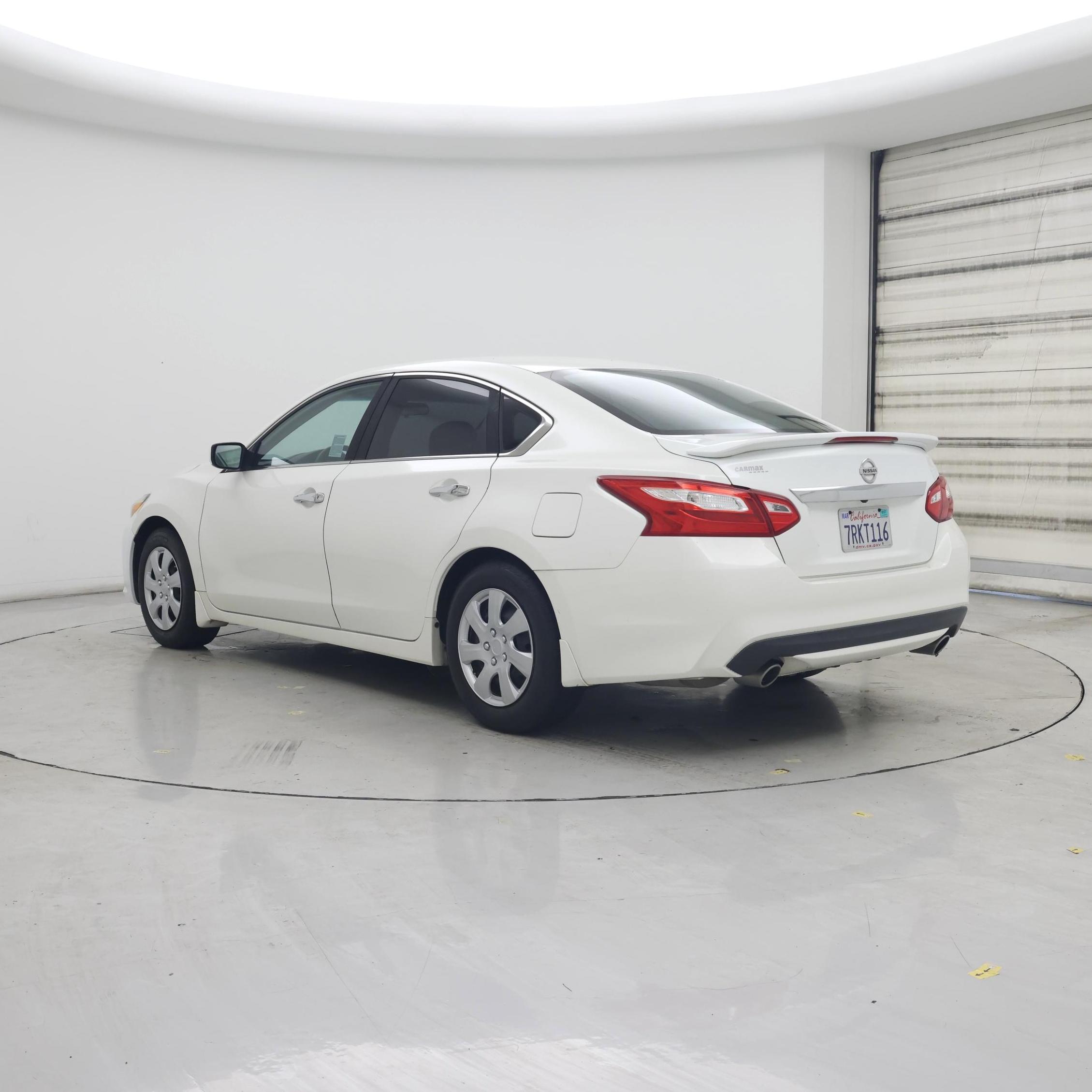 Thumbnail: 2016 Nissan Altima - 2