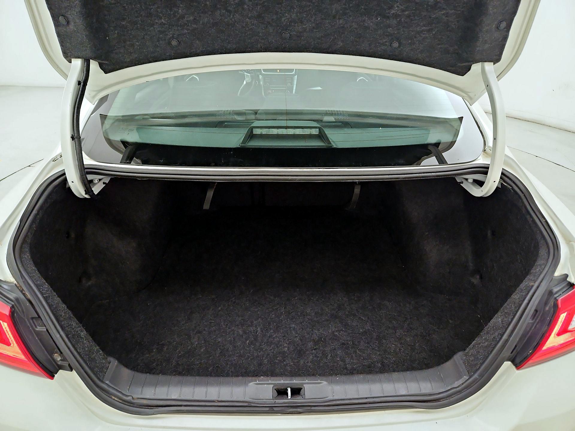 Thumbnail: 2016 Nissan Altima - 20