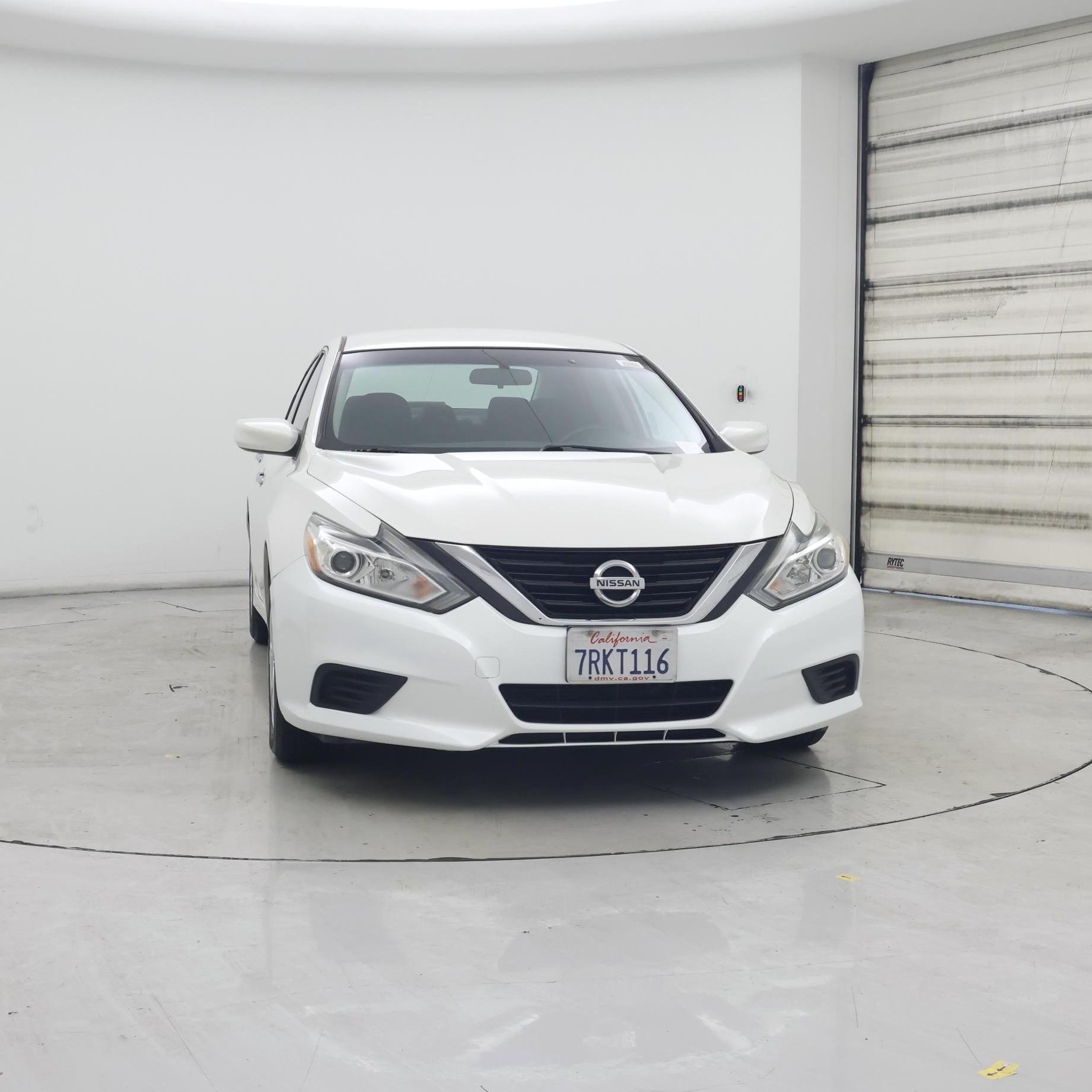 Thumbnail: 2016 Nissan Altima - 5