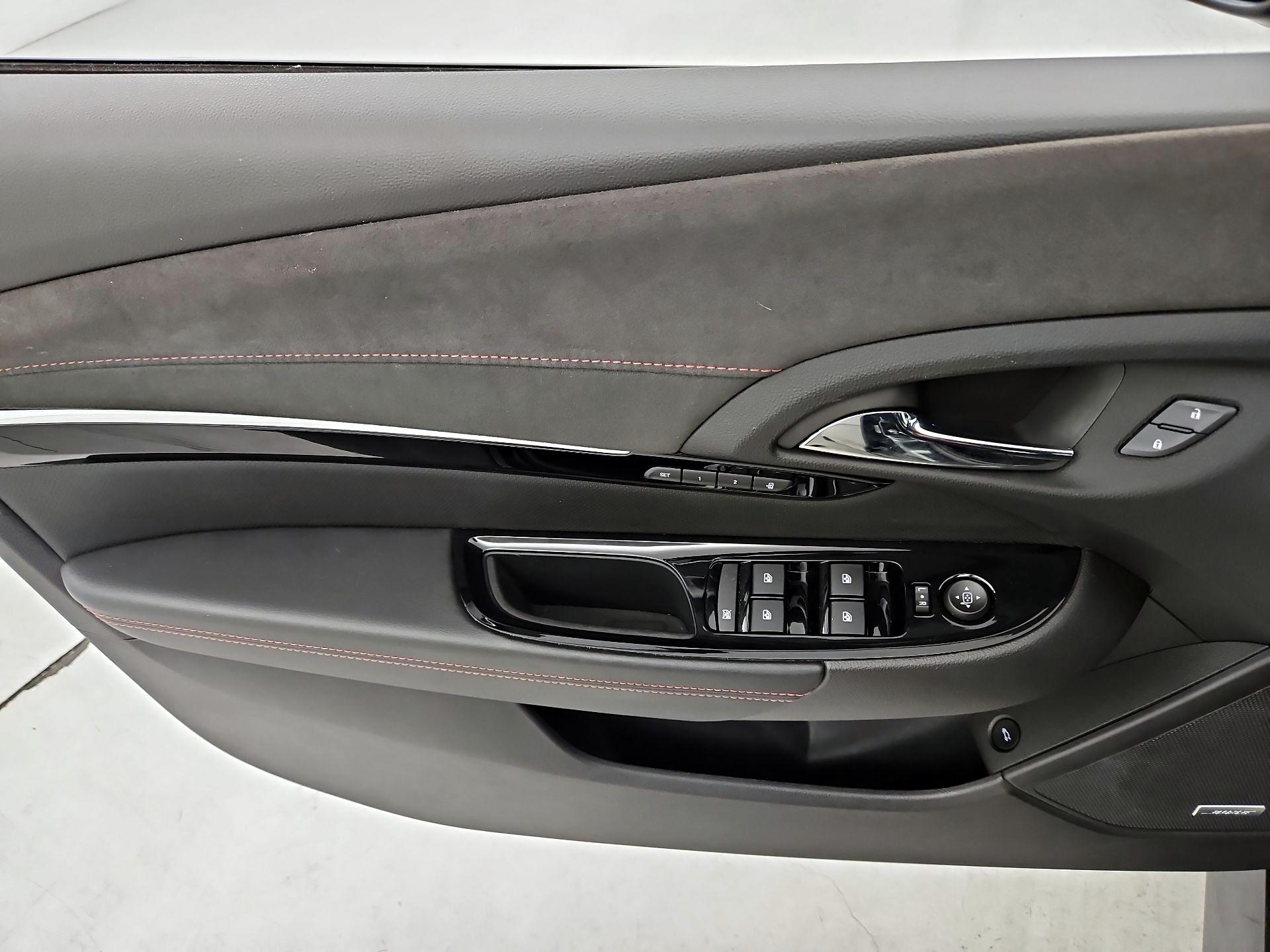 Thumbnail: 2017 Chevrolet  - 12