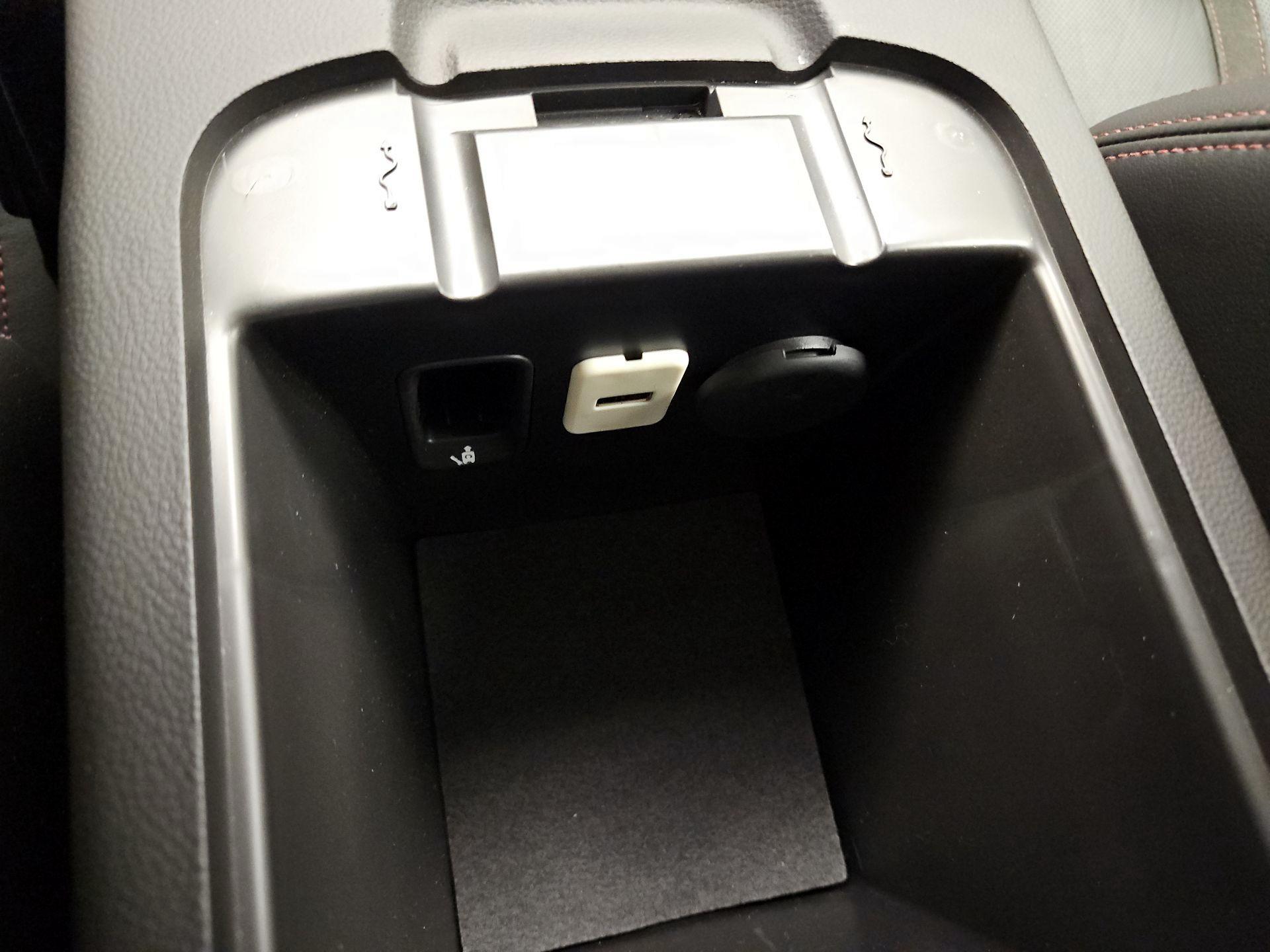 Thumbnail: 2017 Chevrolet  - 19