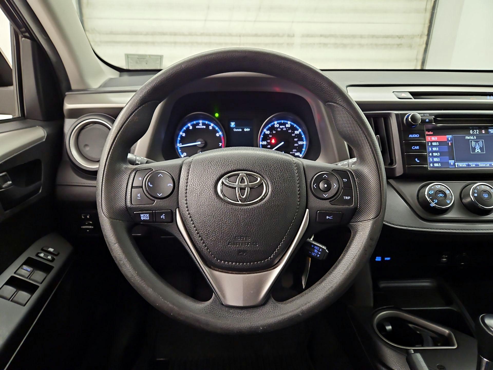 Thumbnail: 2017 Toyota RAV4 - 10