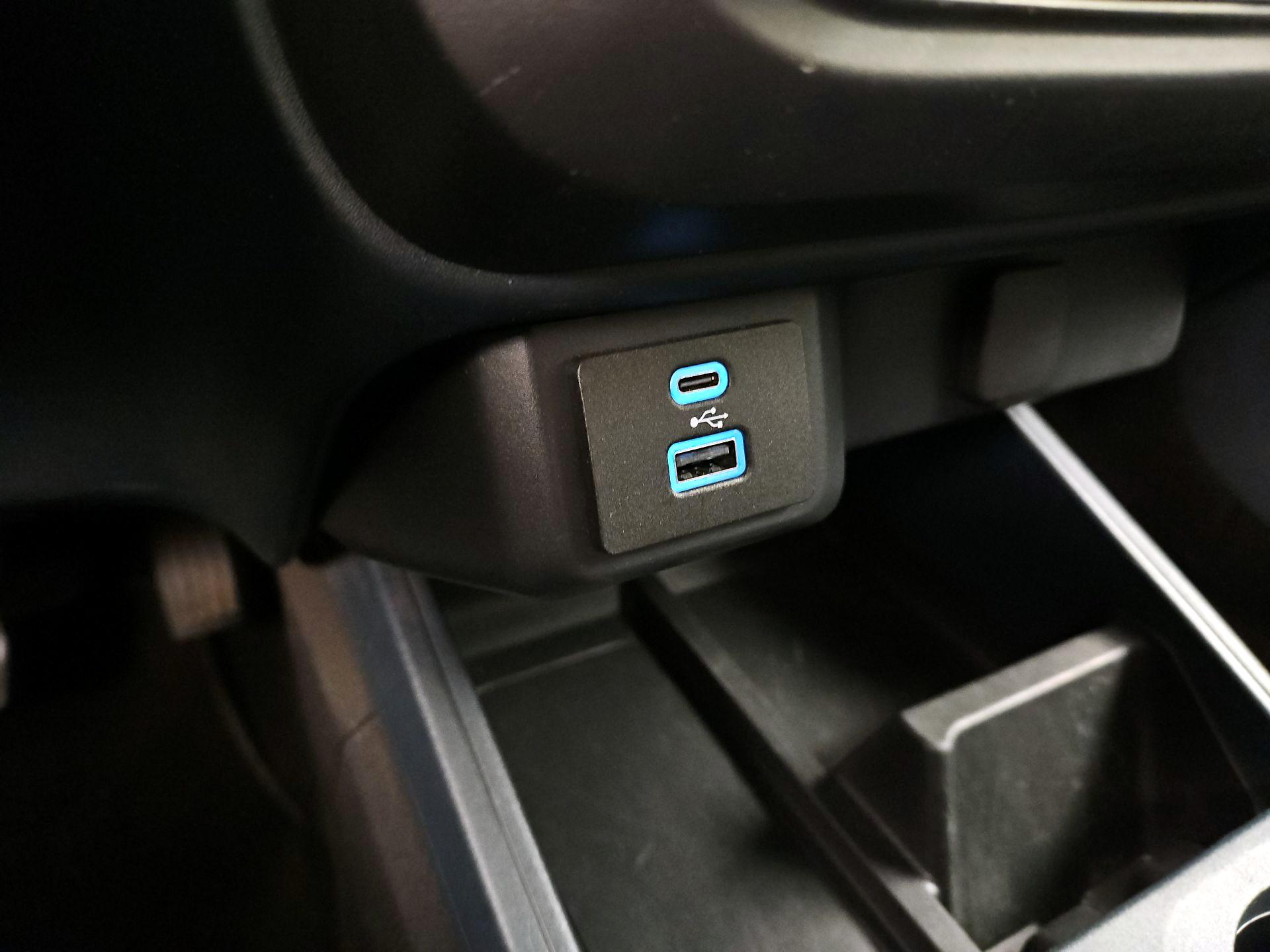 Thumbnail: 2022 Ford Maverick - 18