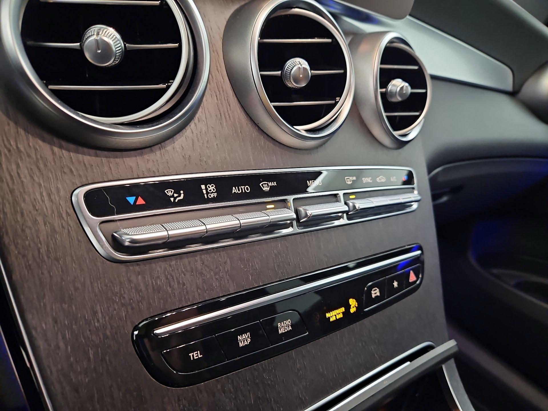 Thumbnail: 2020 Mercedes-Benz GLC - 17