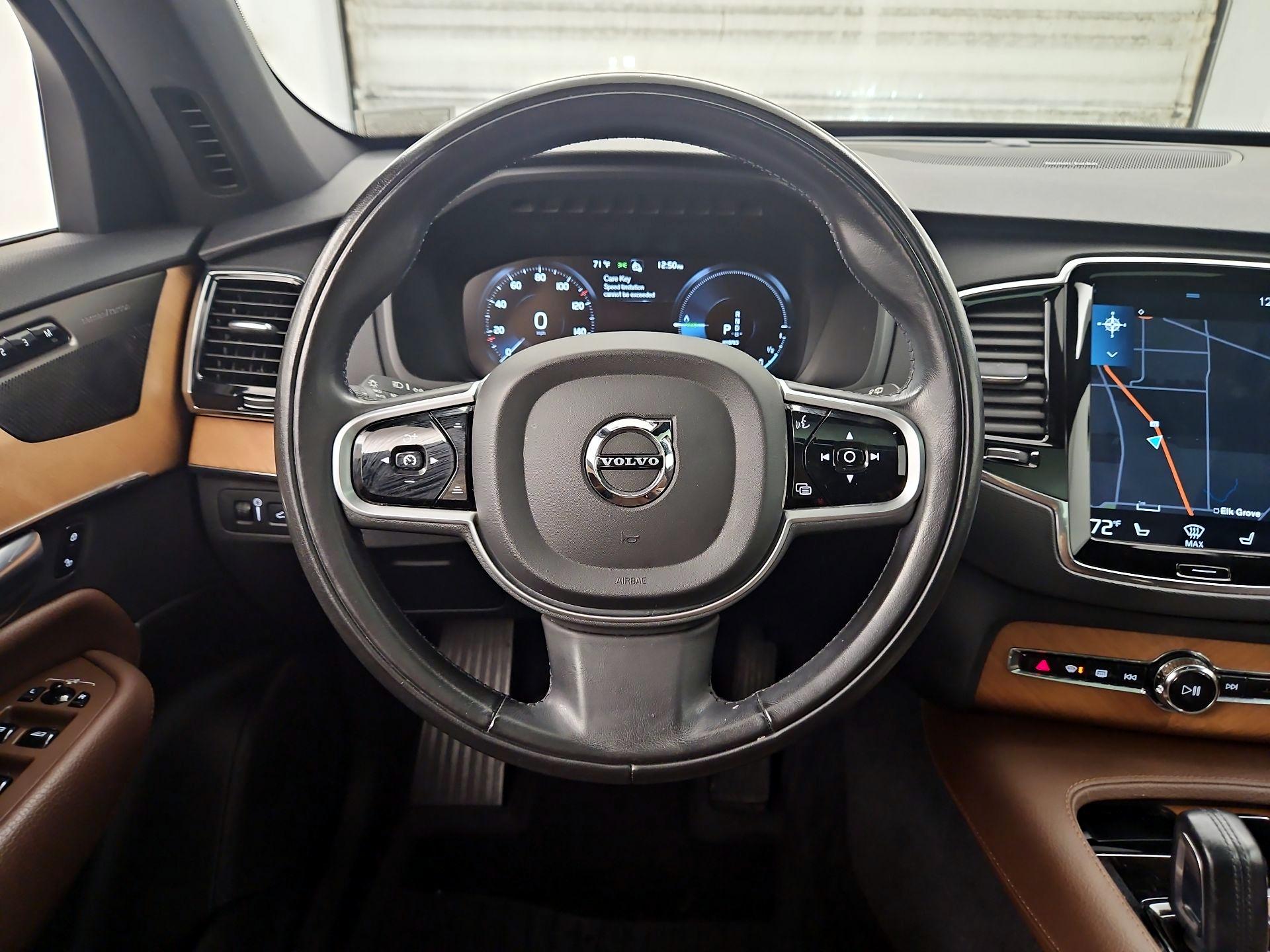 Thumbnail: 2021 Volvo XC90 - 10