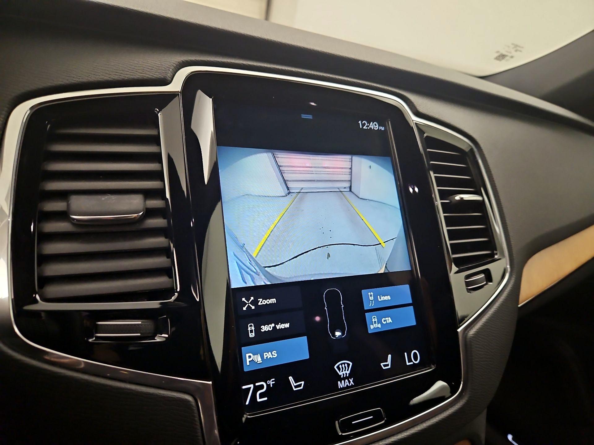 Thumbnail: 2021 Volvo XC90 - 15