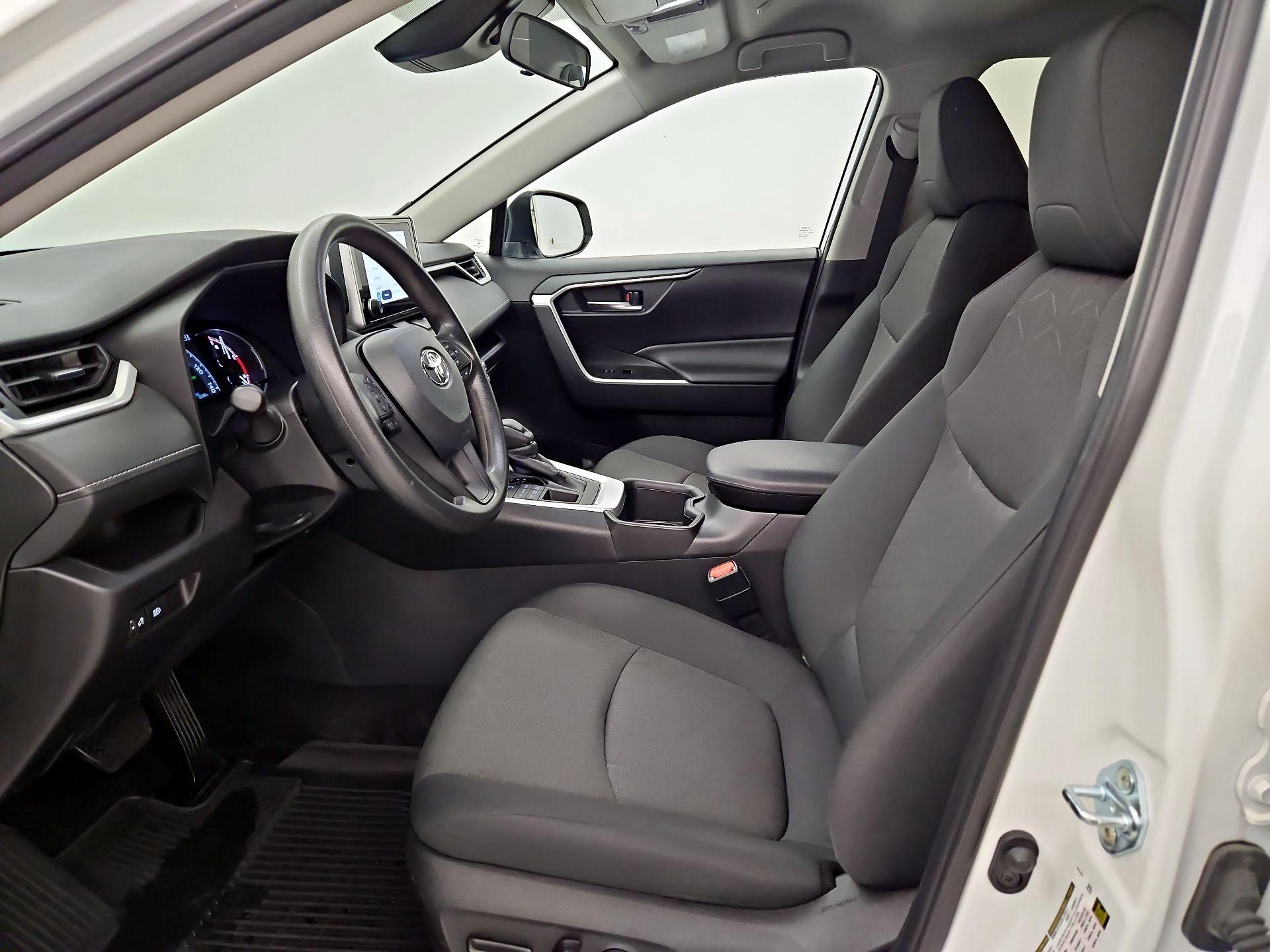 Thumbnail: 2024 Toyota RAV4 - 11