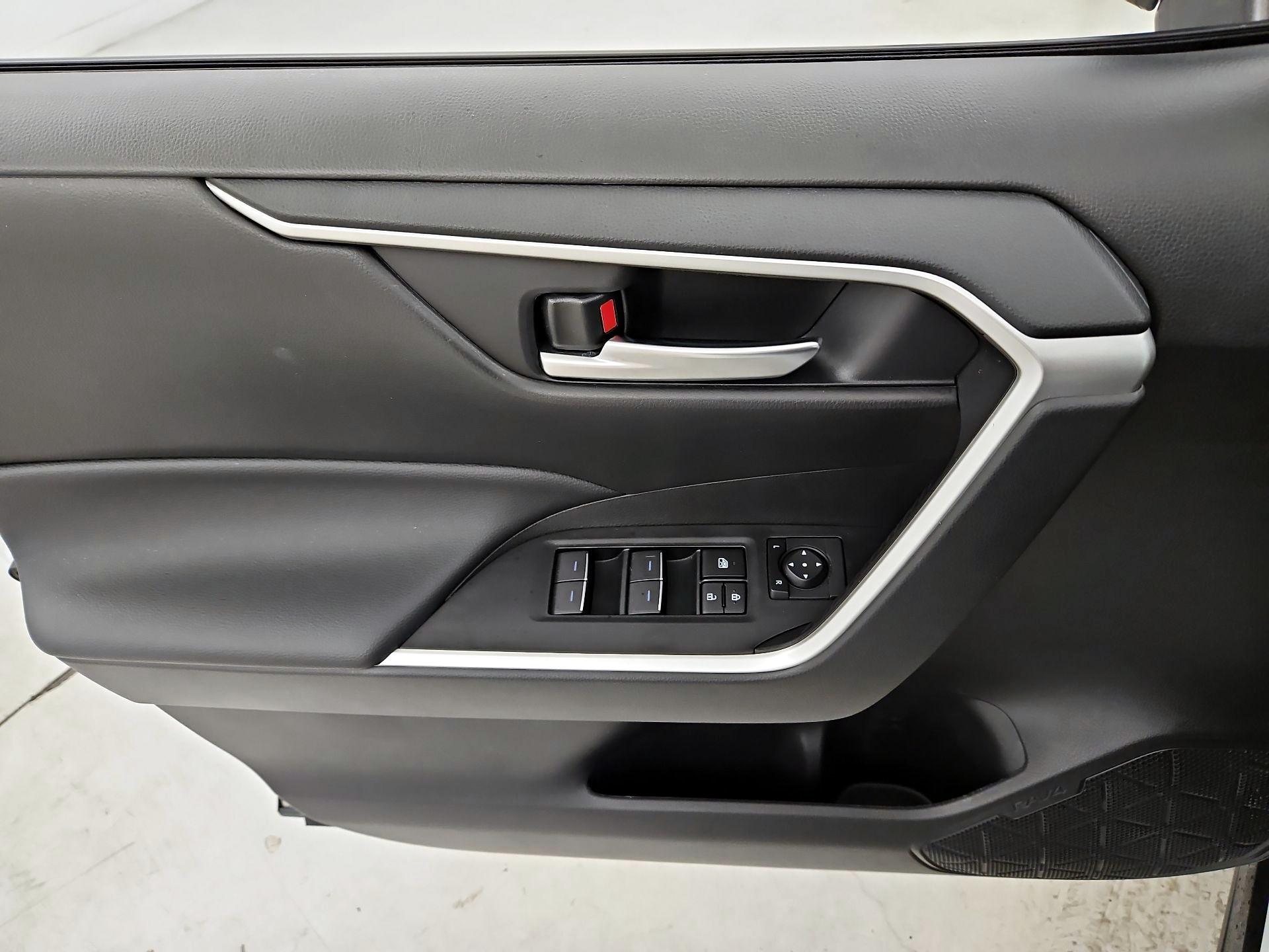 Thumbnail: 2024 Toyota RAV4 - 12