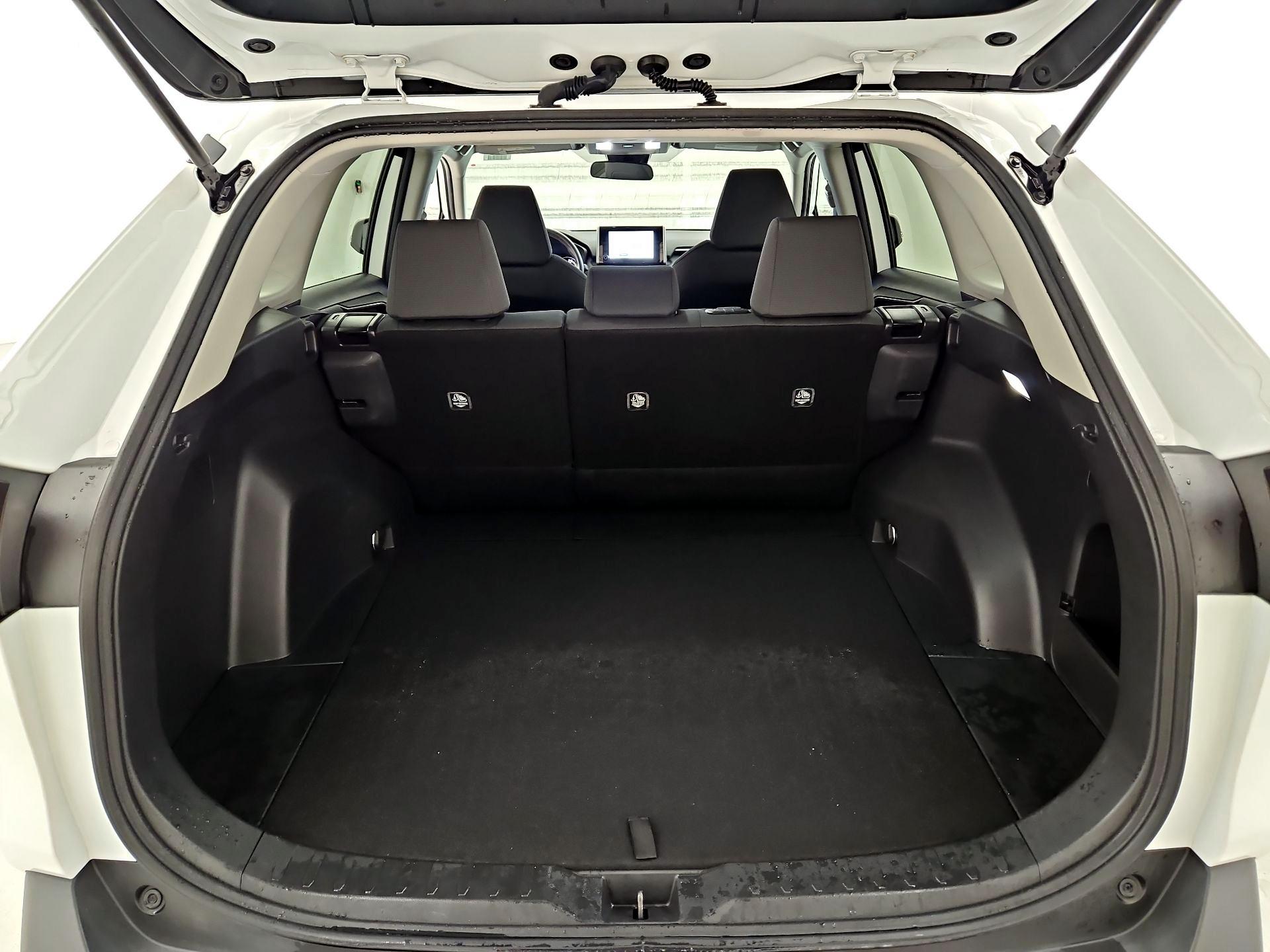 Thumbnail: 2024 Toyota RAV4 - 19