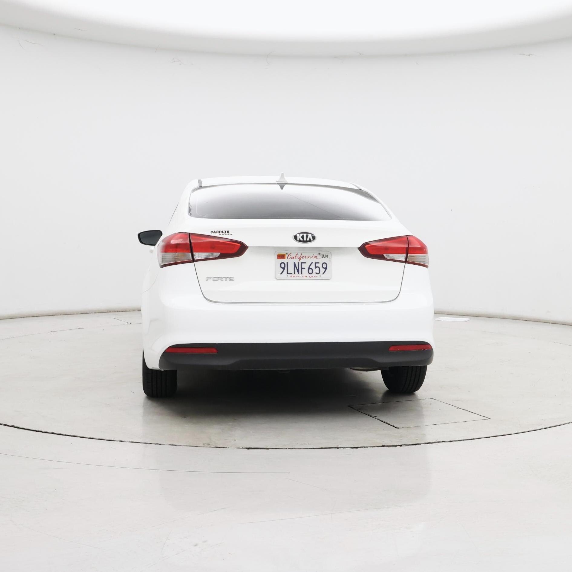 Thumbnail: 2018 Kia Forte - 6