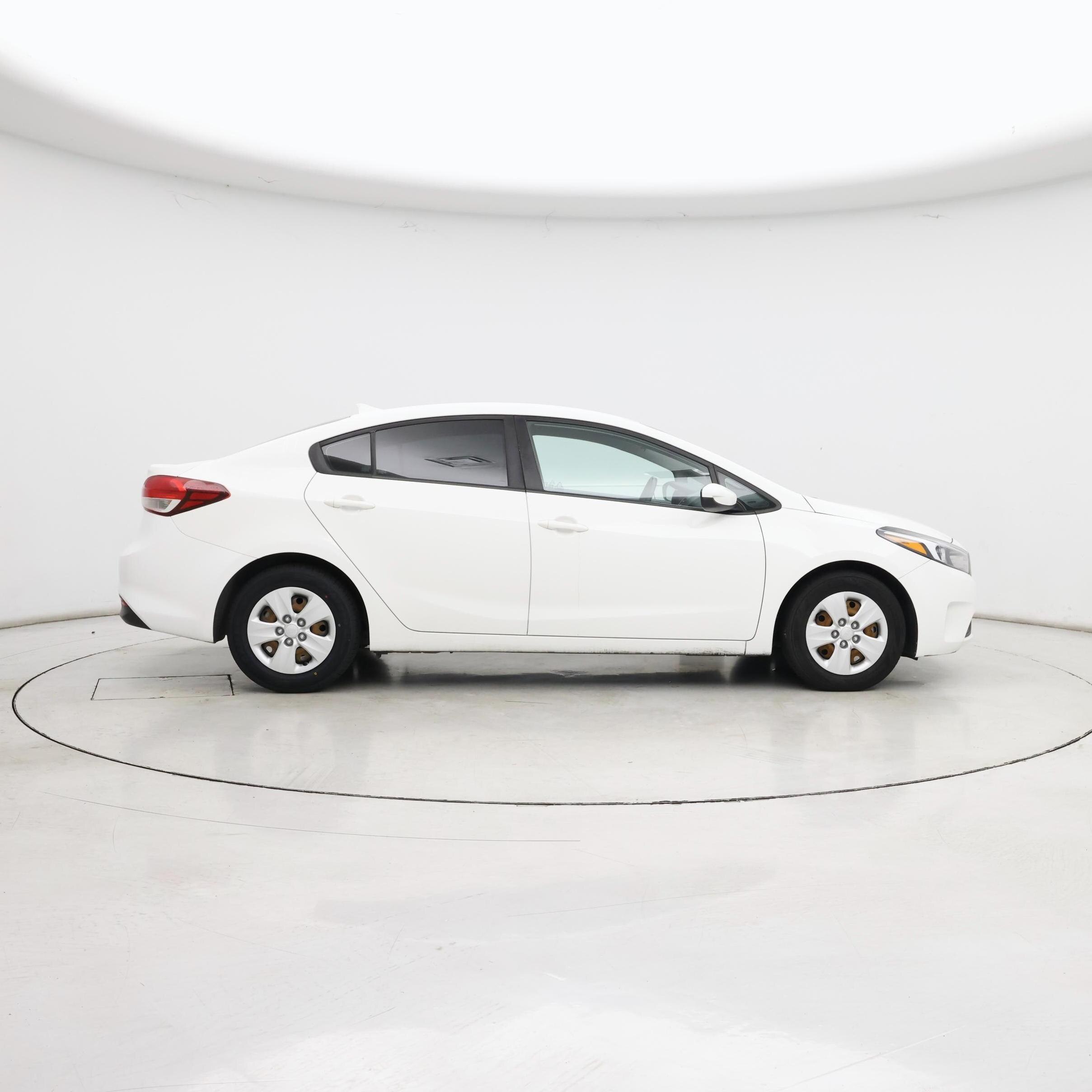 Thumbnail: 2018 Kia Forte - 7