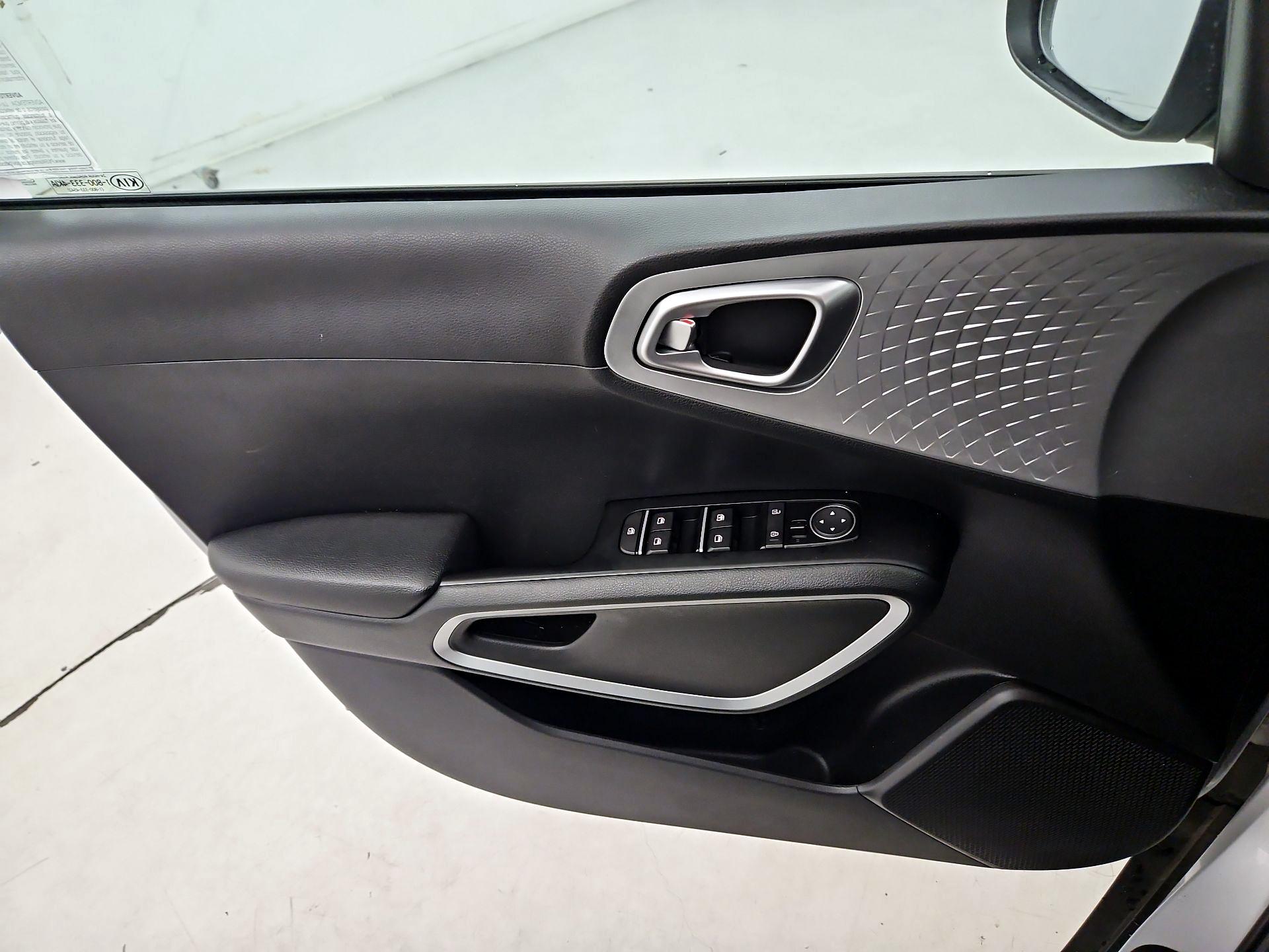 Thumbnail: 2021 Kia Soul - 12