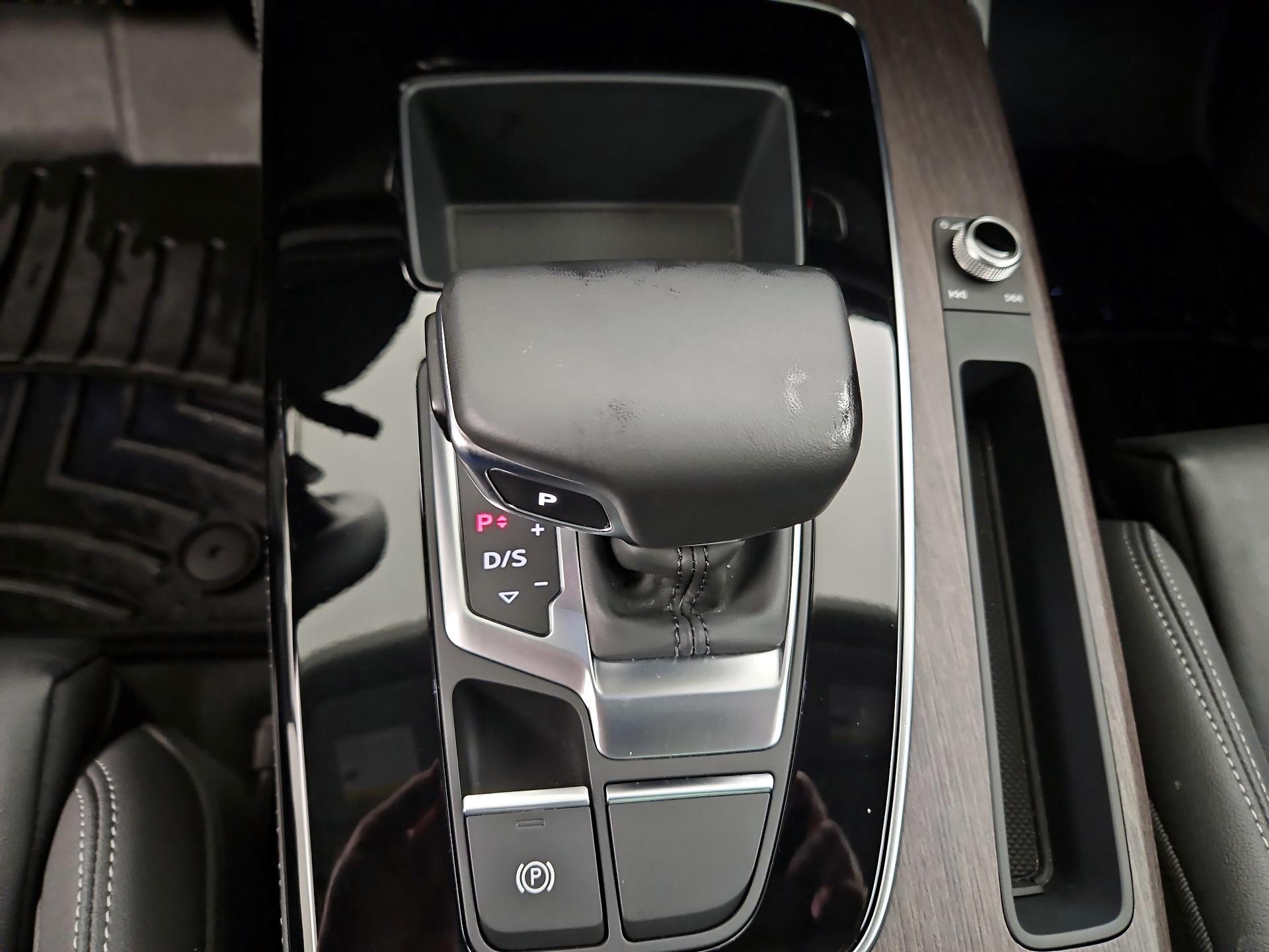 Thumbnail: 2023 Audi Q5 - 18