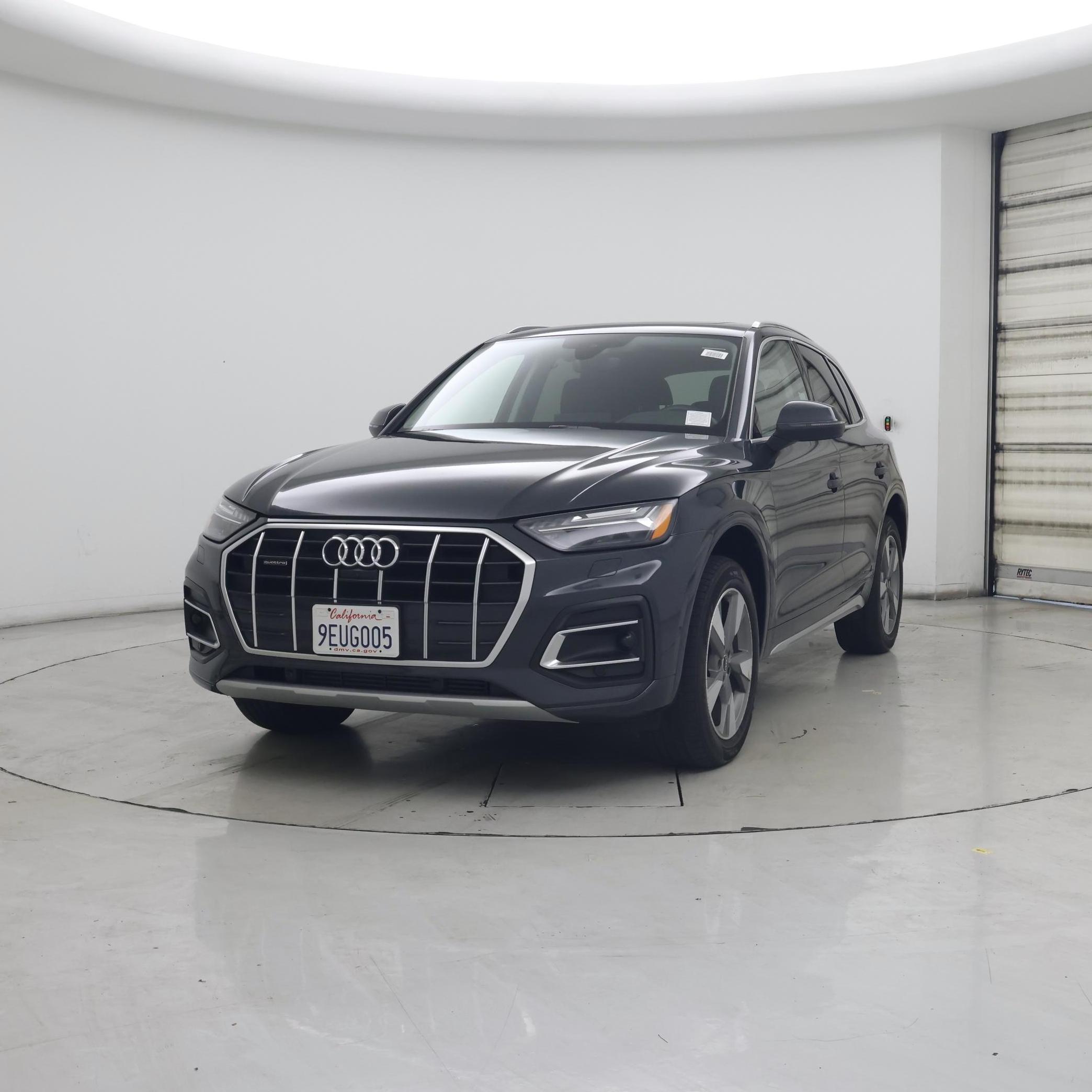Thumbnail: 2023 Audi Q5 - 4