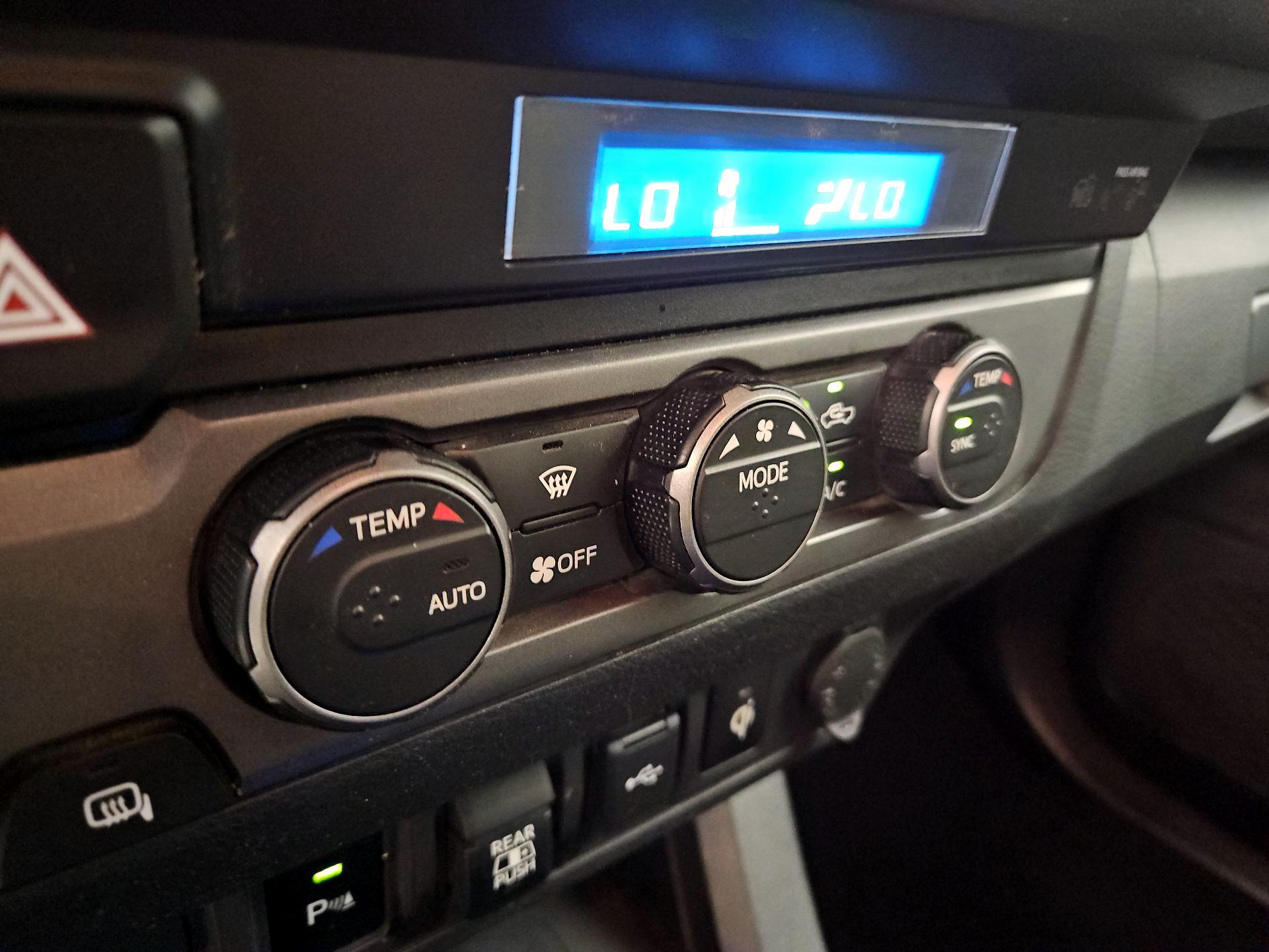 Thumbnail: 2021 Toyota Tacoma - 16