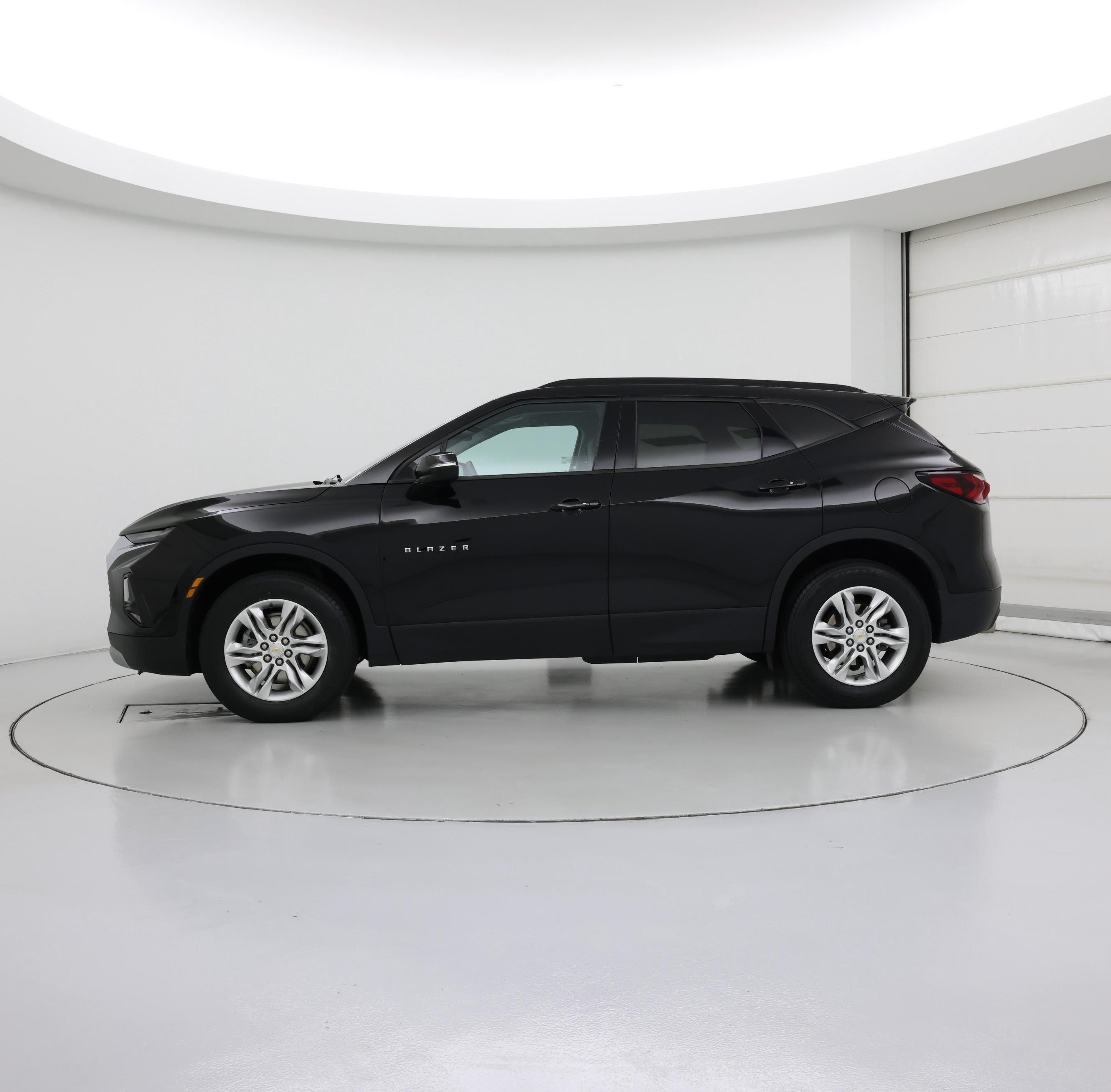 Thumbnail: 2022 Chevrolet Blazer - 3