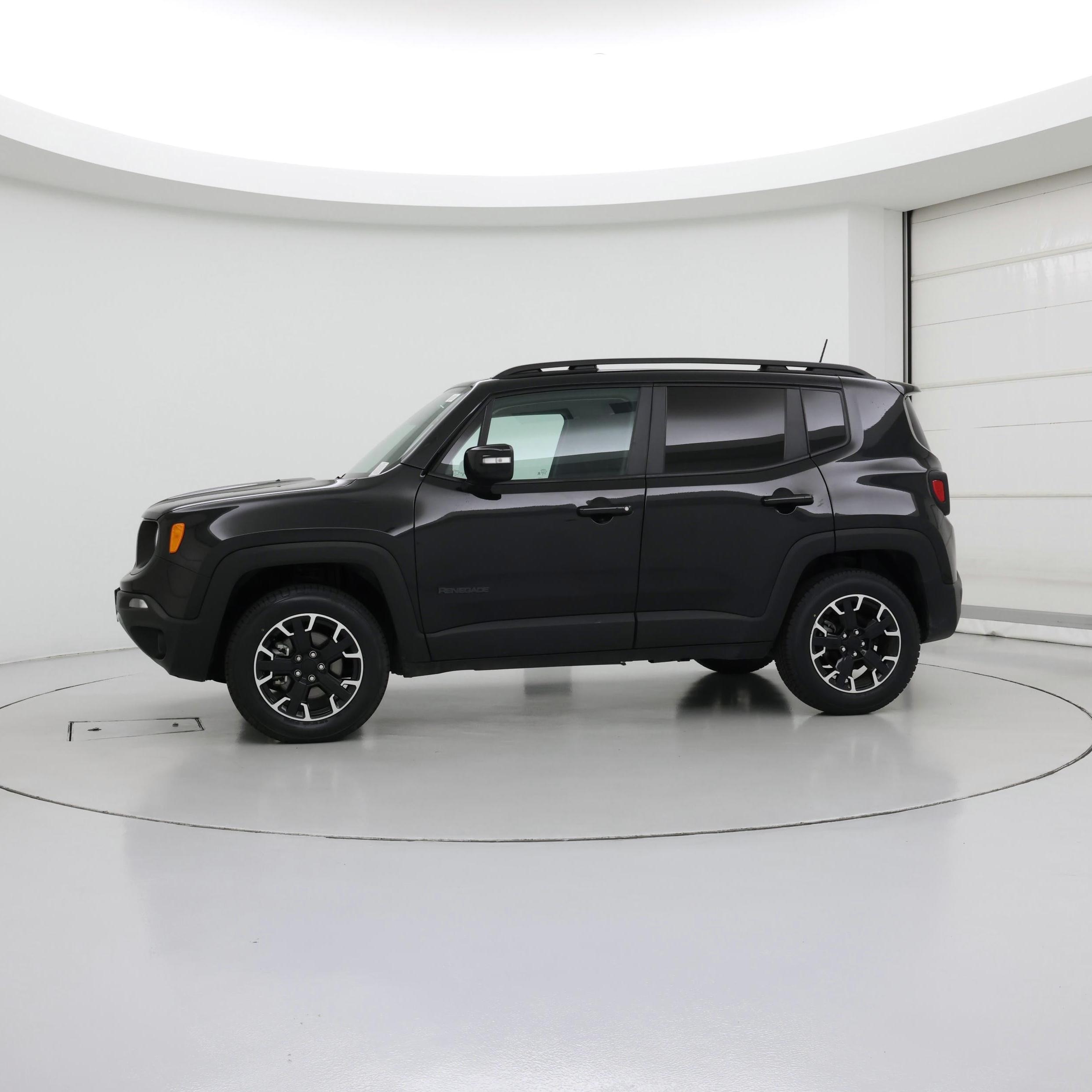 Thumbnail: 2023 Jeep Renegade - 3