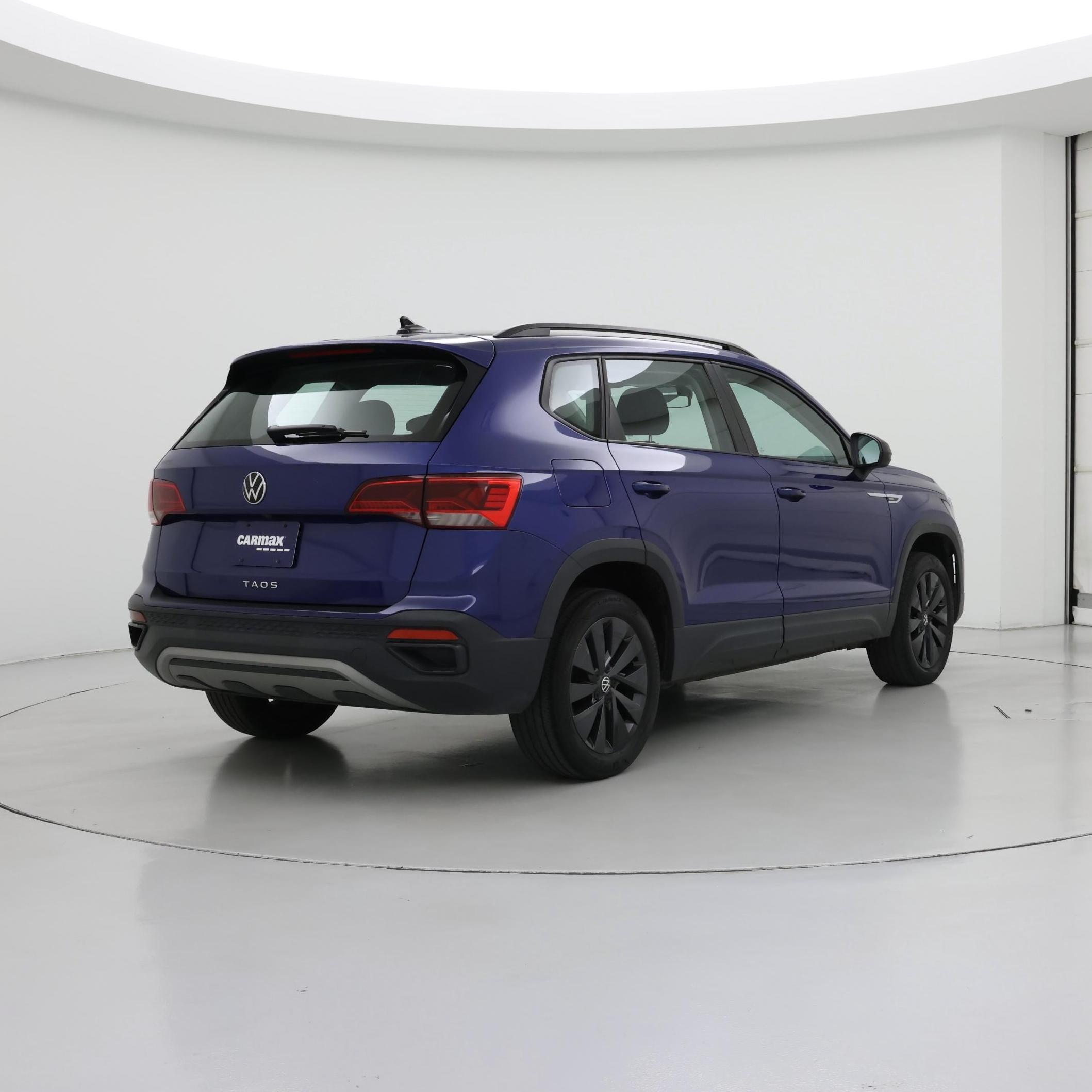 Thumbnail: 2023 Volkswagen Taos - 8