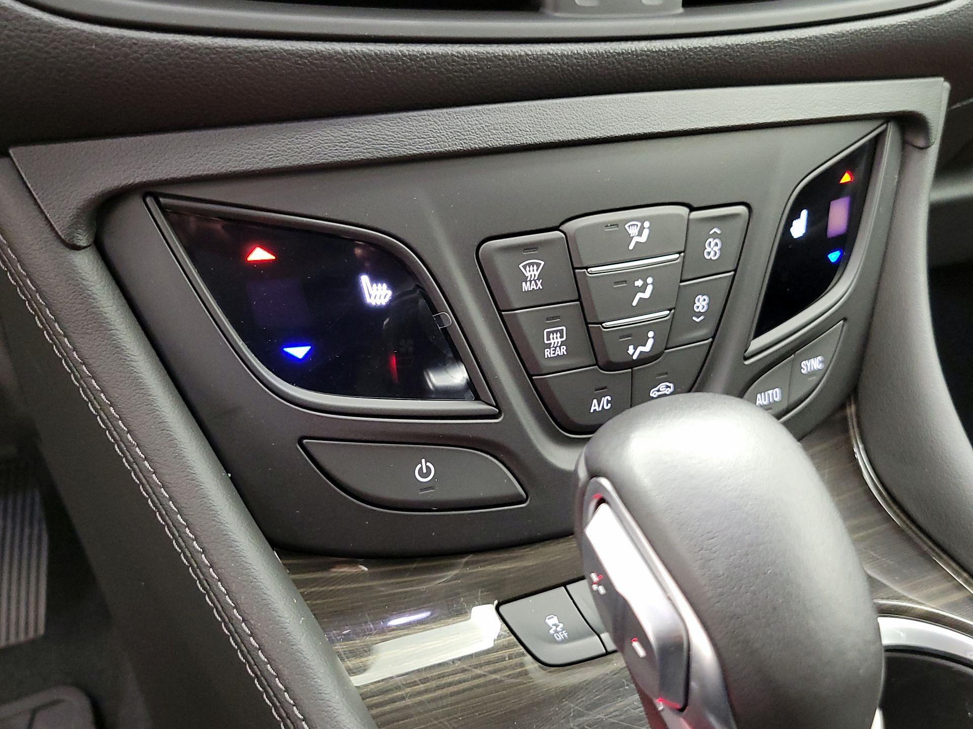 Thumbnail: 2020 Buick Envision - 17