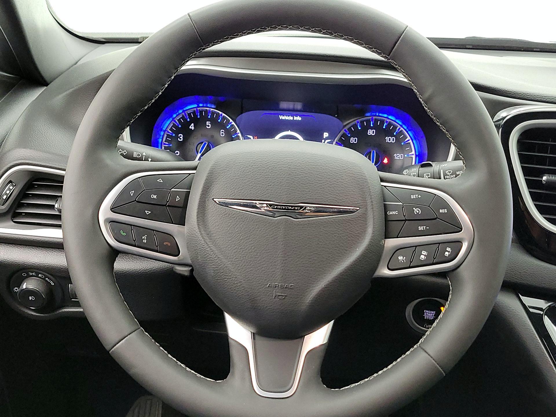 Thumbnail: 2025 Chrysler Pacifica - 10