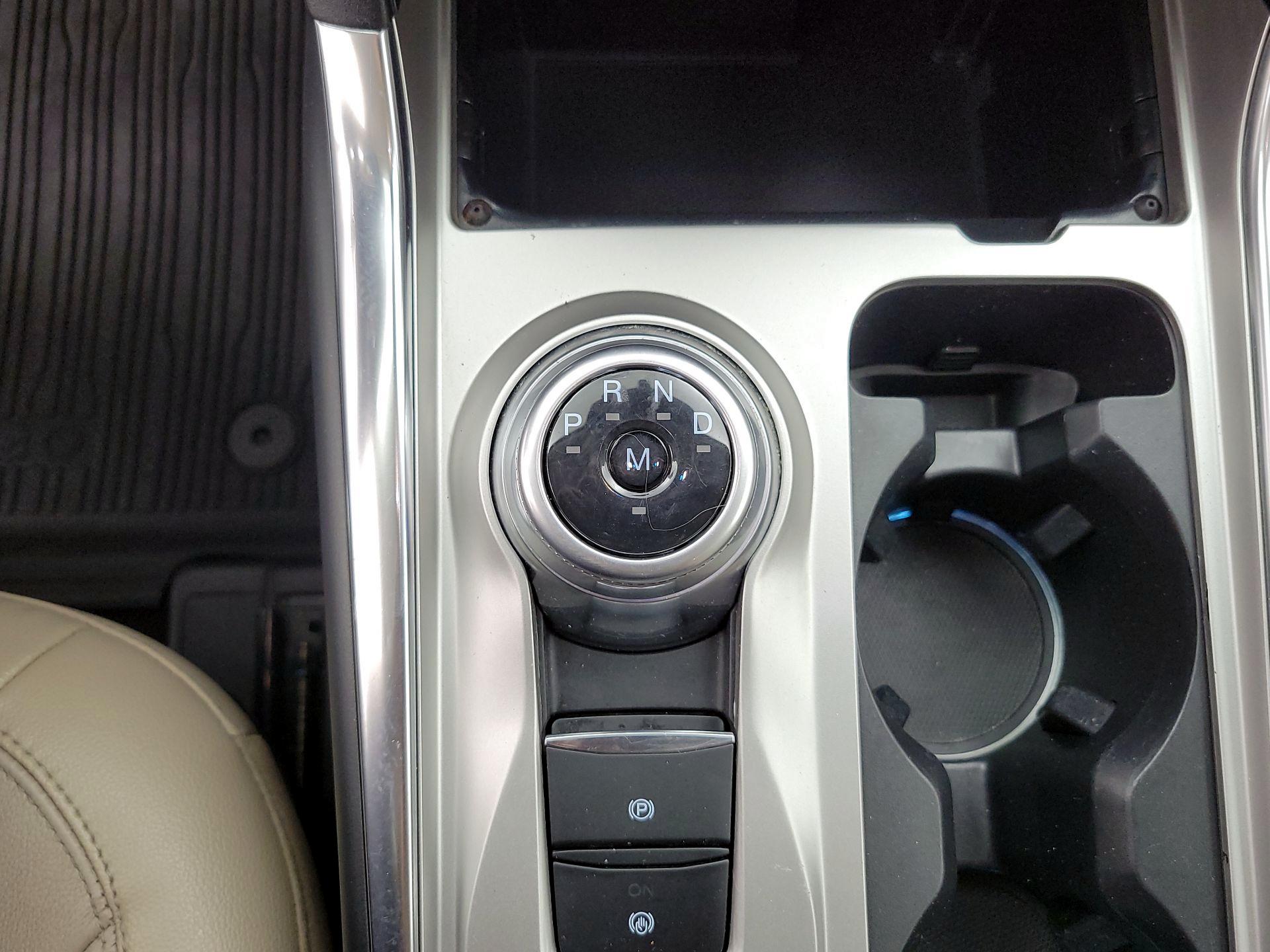 Thumbnail: 2020 Ford Explorer - 18