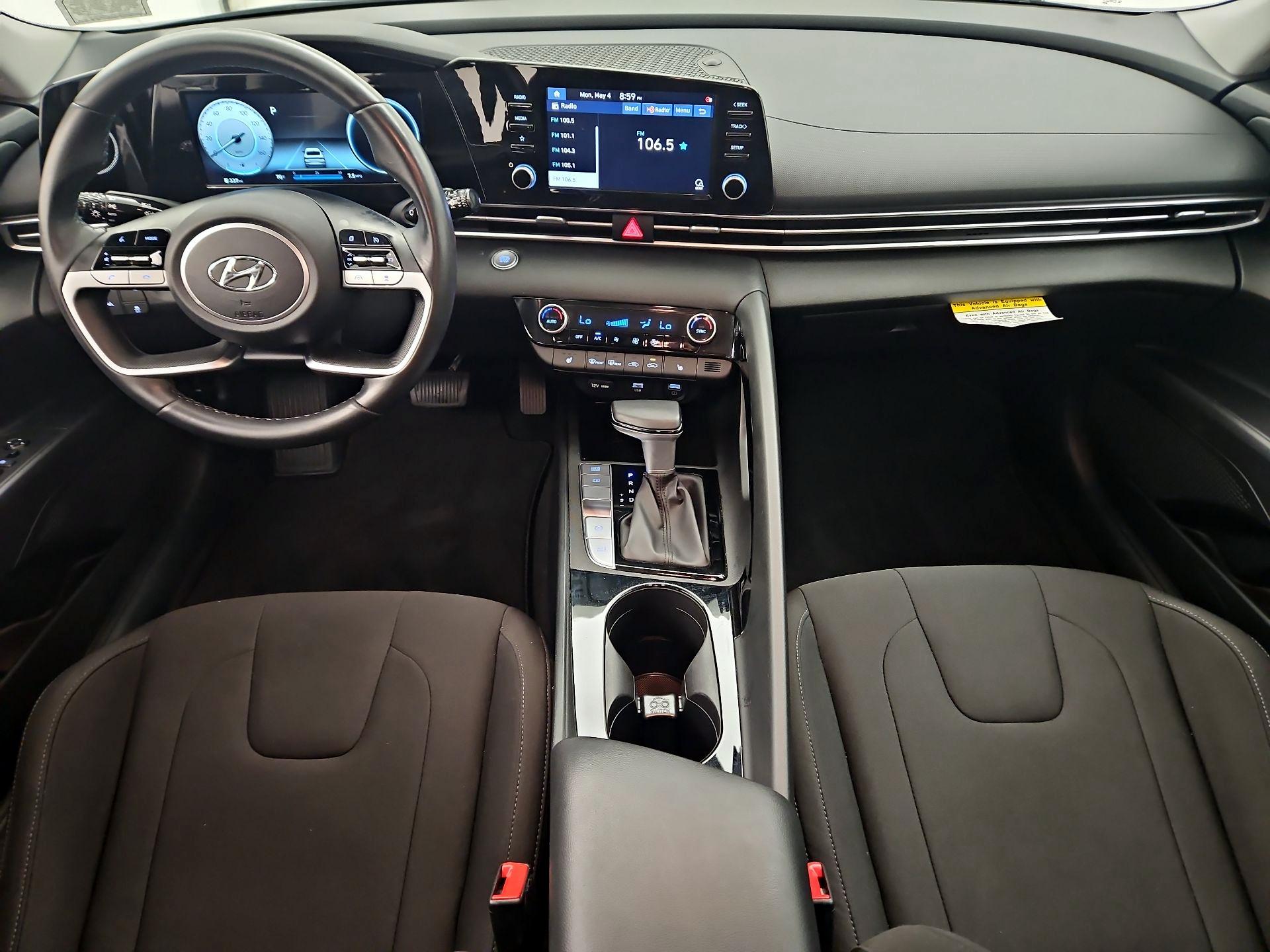 Thumbnail: 2022 Hyundai Elantra - 9