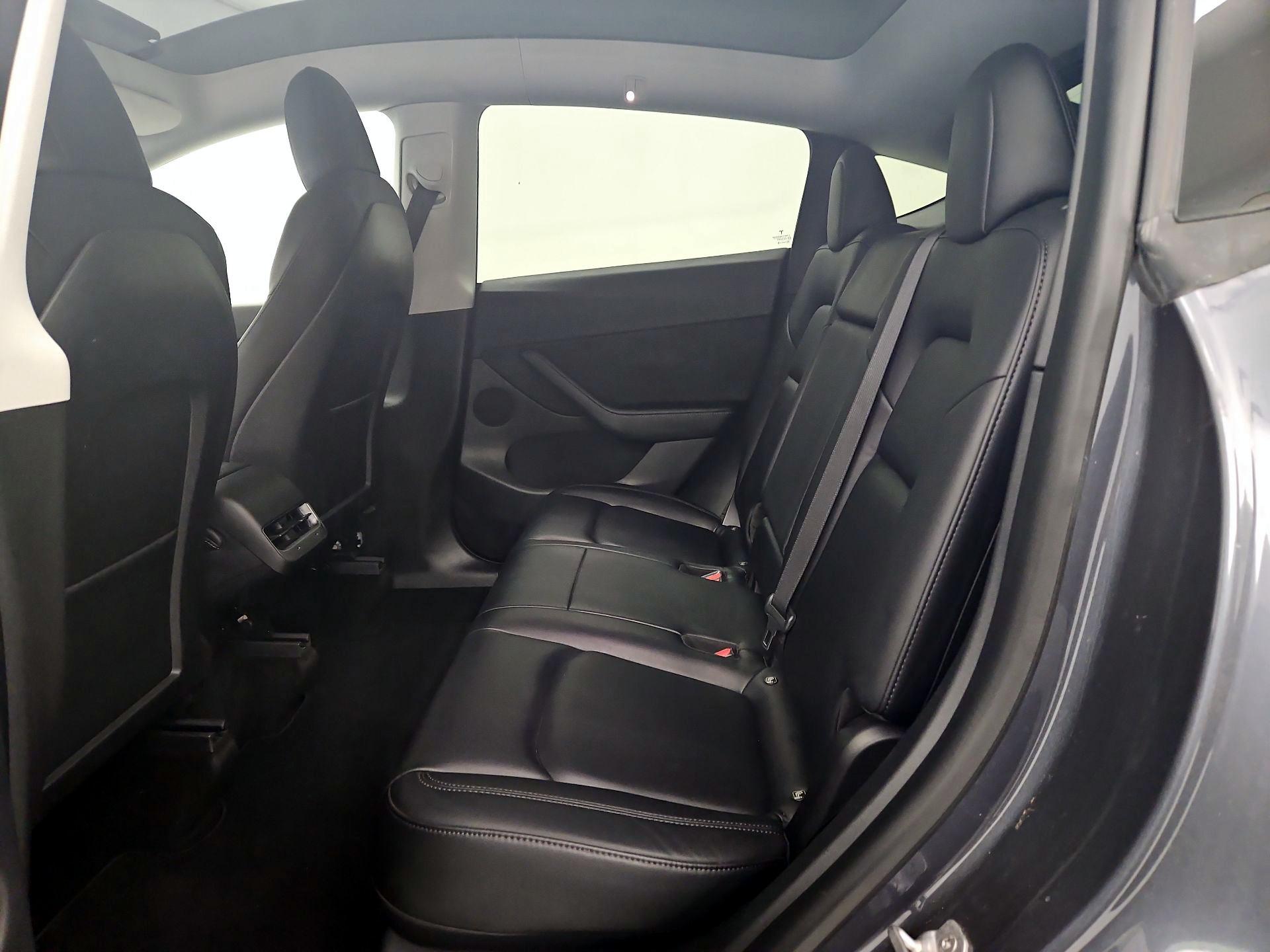 Thumbnail: 2021 Tesla Model Y - 19