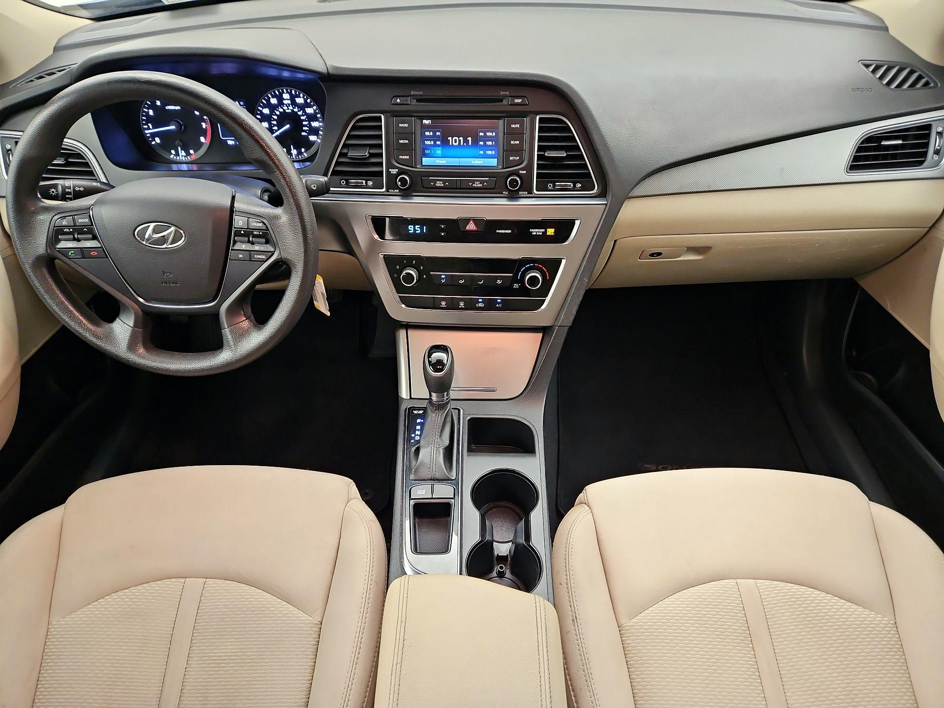 Thumbnail: 2015 Hyundai Sonata - 9
