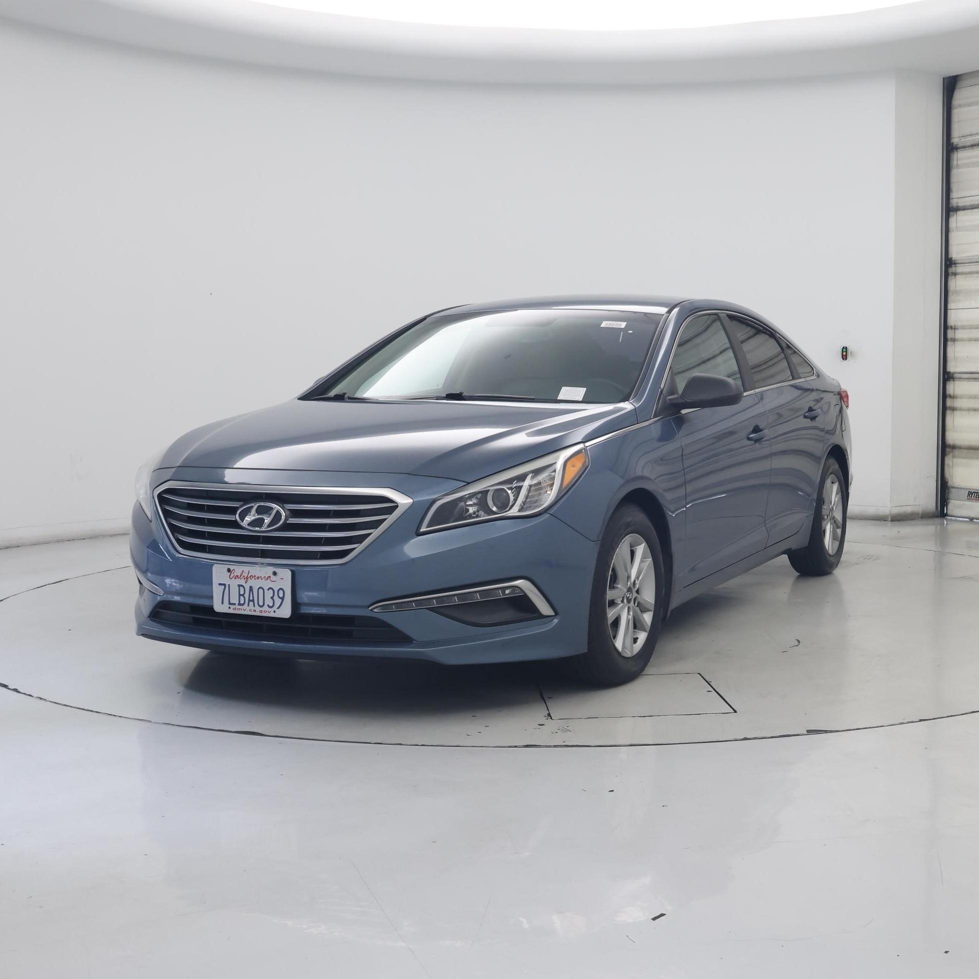 Thumbnail: 2015 Hyundai Sonata - 4