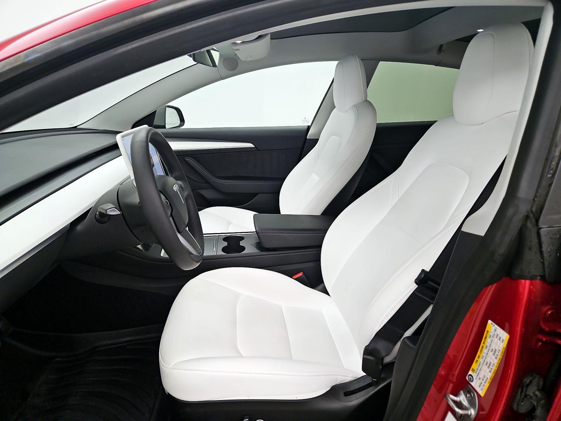 Thumbnail: 2023 Tesla Model 3 - 11
