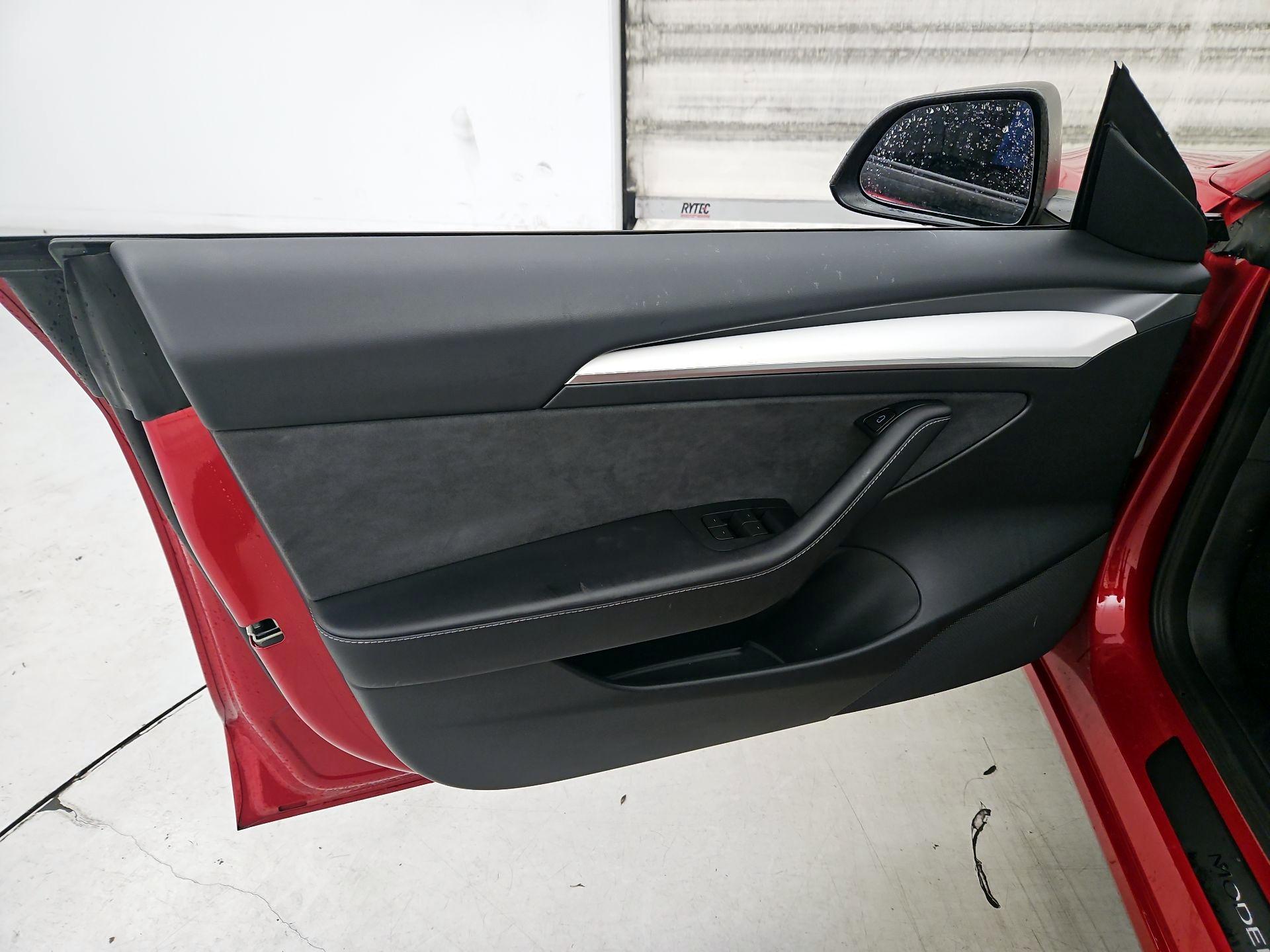Thumbnail: 2023 Tesla Model 3 - 12