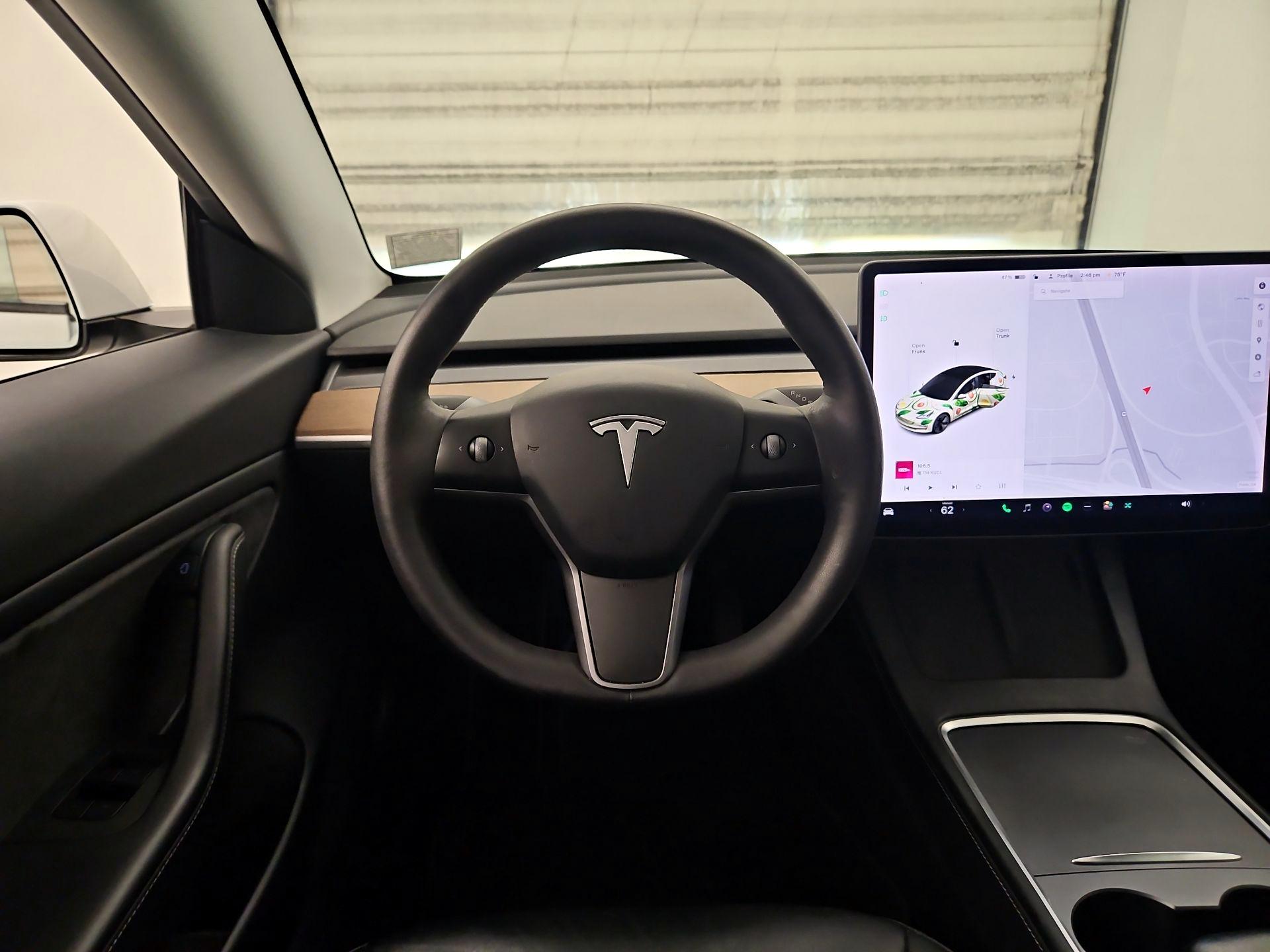 Thumbnail: 2021 Tesla Model 3 - 10