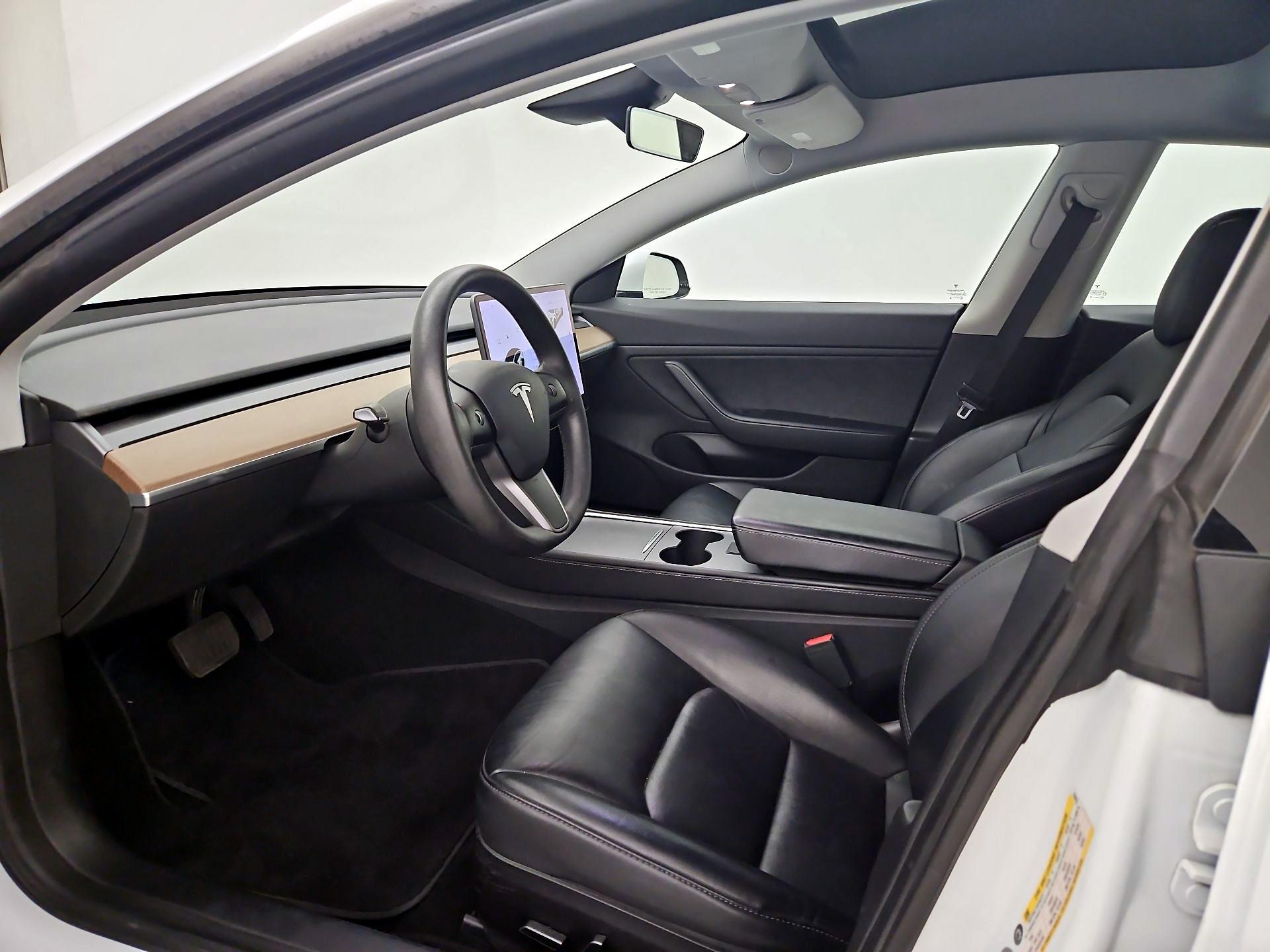 Thumbnail: 2021 Tesla Model 3 - 11
