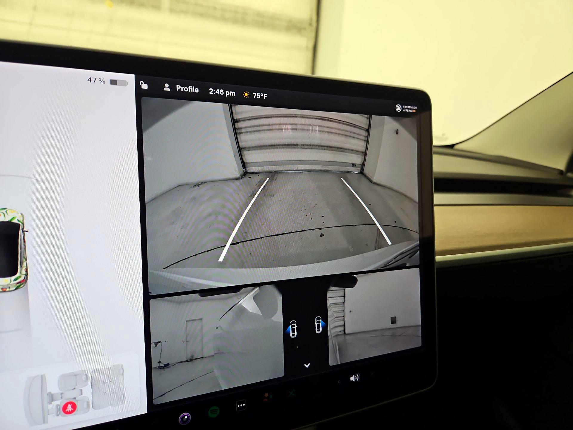 Thumbnail: 2021 Tesla Model 3 - 14