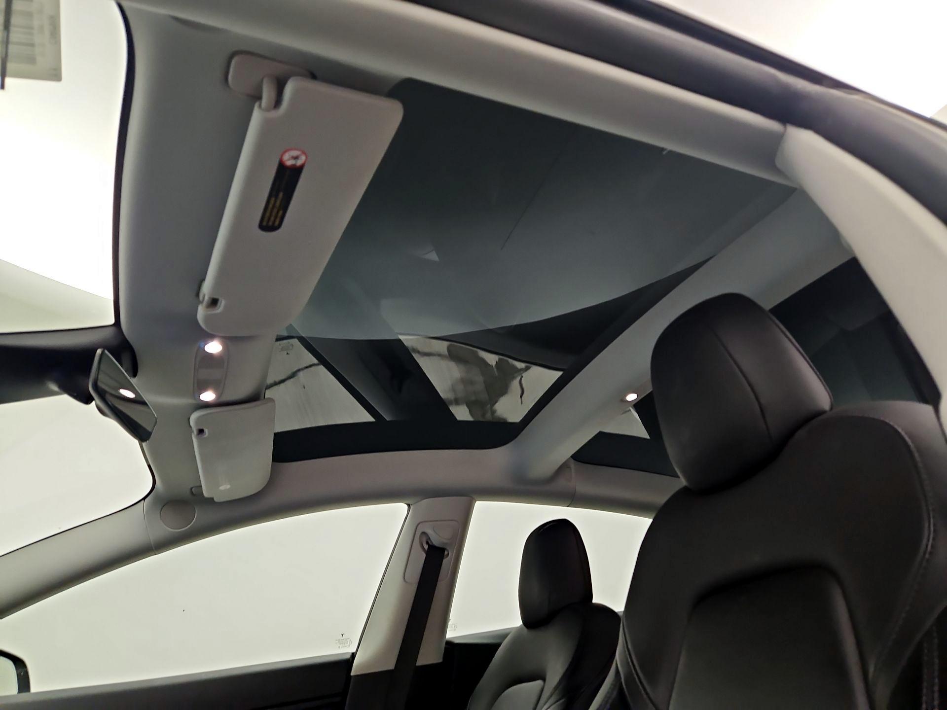 Thumbnail: 2021 Tesla Model 3 - 18