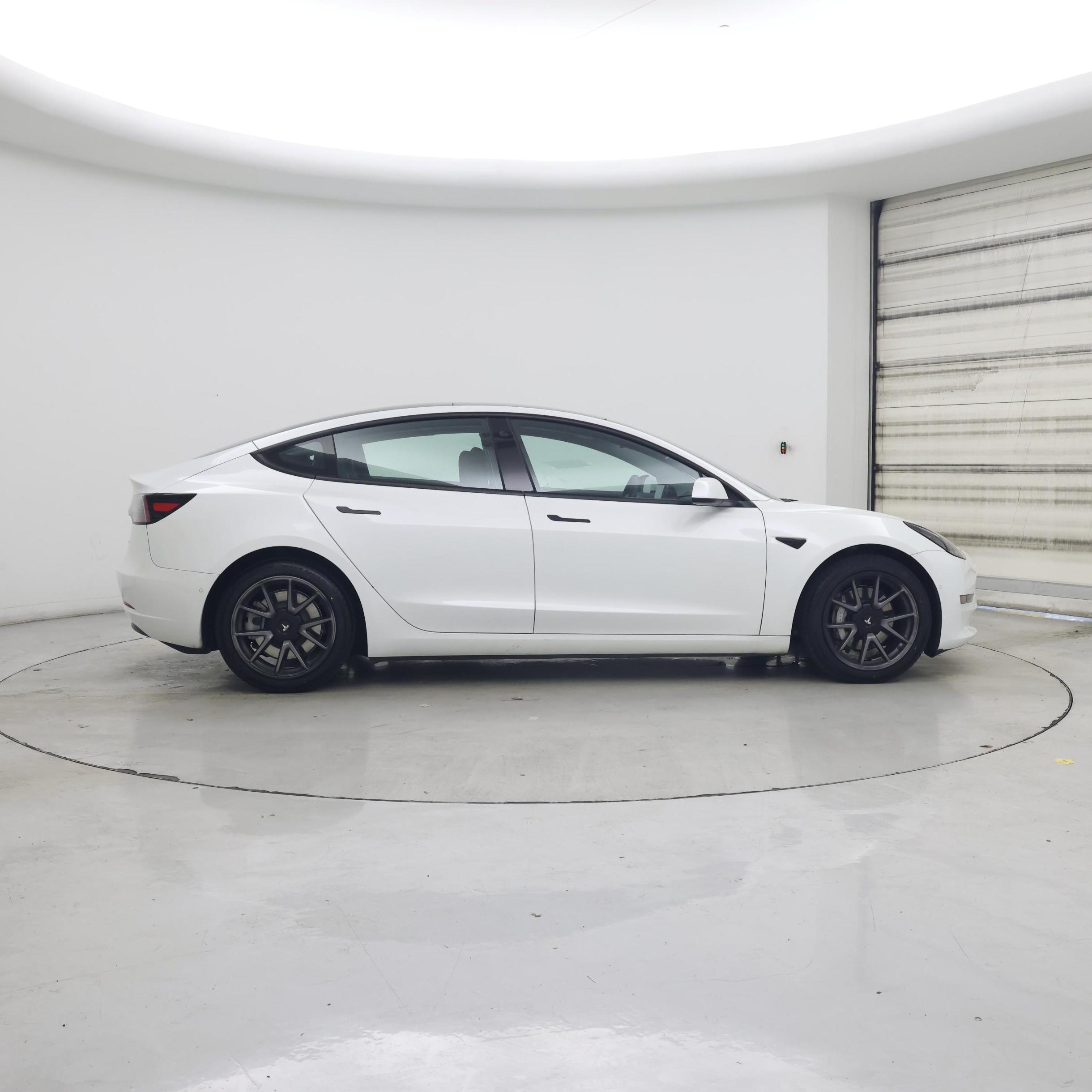 Thumbnail: 2021 Tesla Model 3 - 7