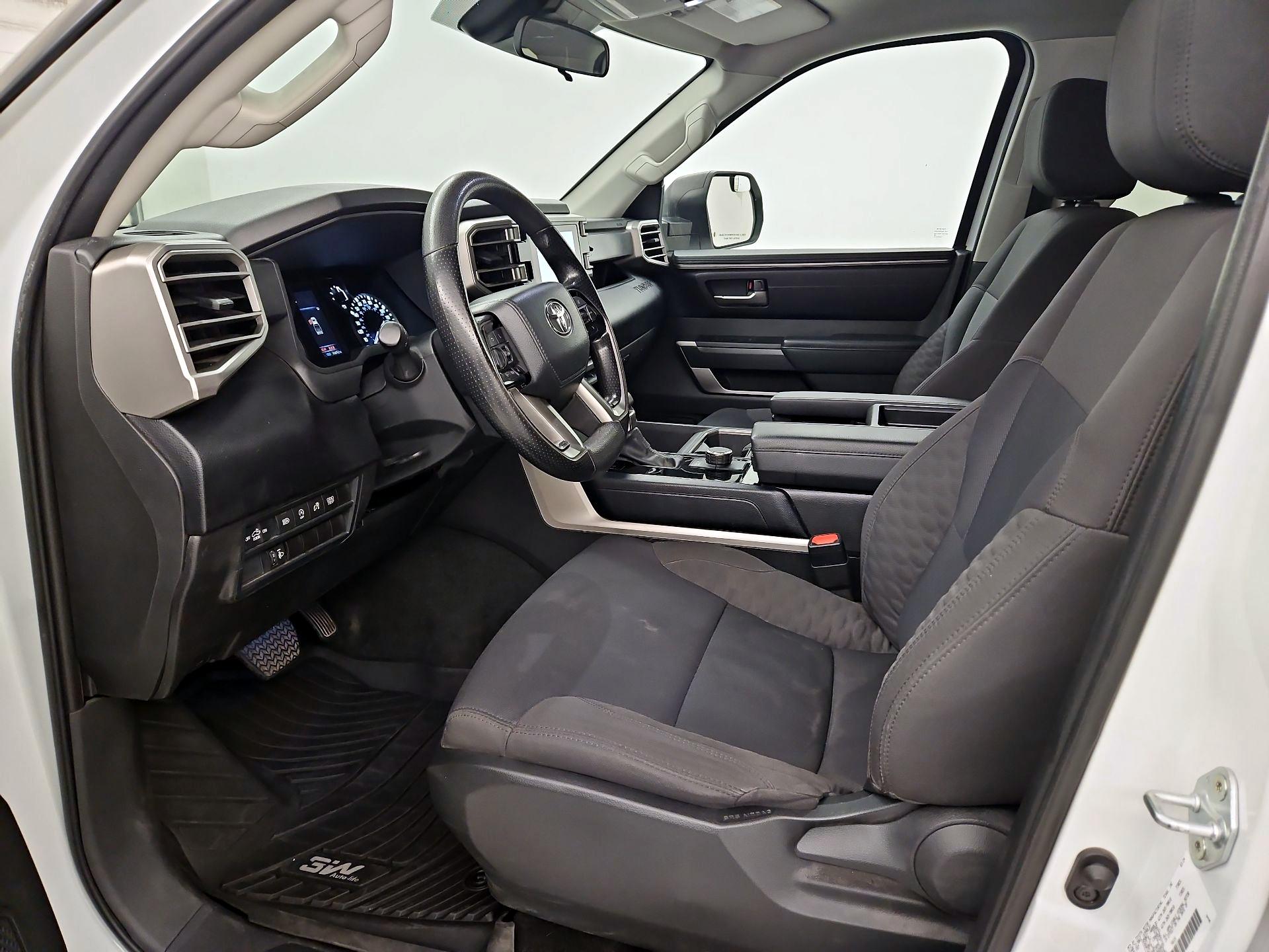 Thumbnail: 2024 Toyota Tundra - 11