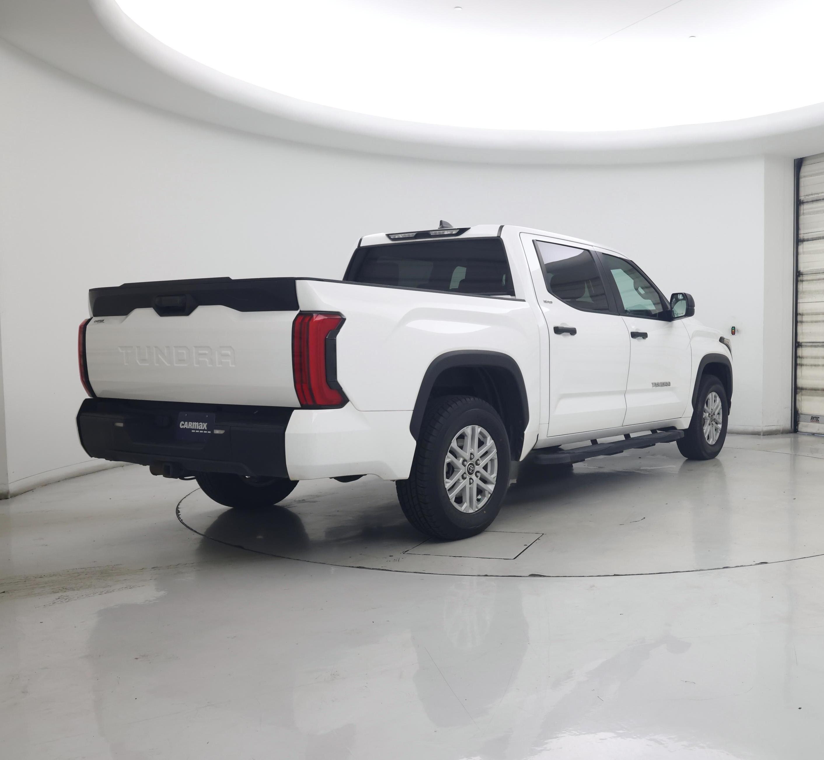 Thumbnail: 2024 Toyota Tundra - 8