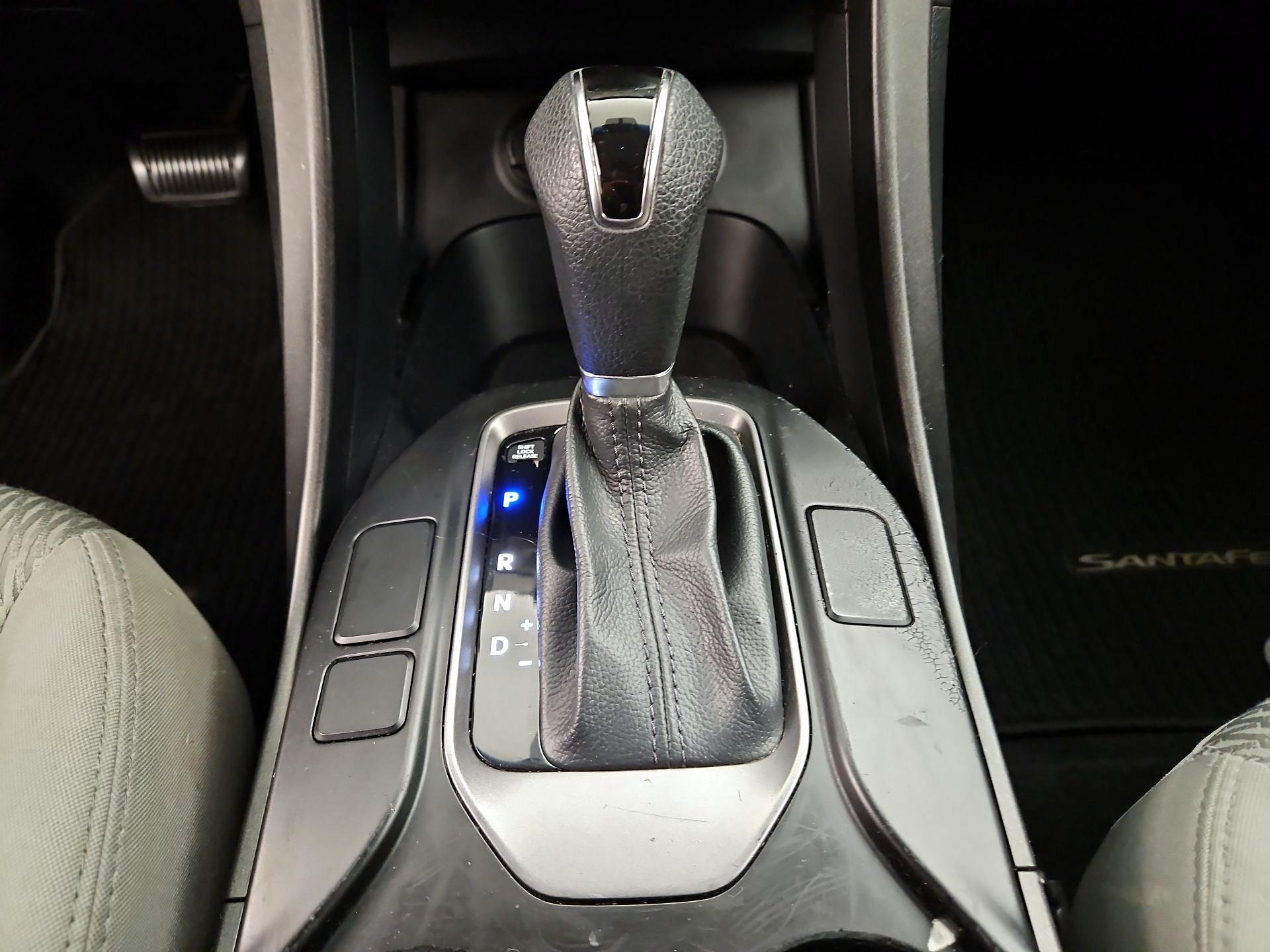 Thumbnail: 2014 Hyundai Santa Fe - 16