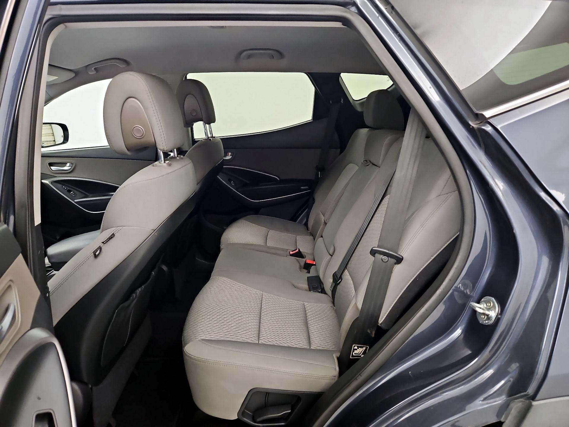 Thumbnail: 2014 Hyundai Santa Fe - 18