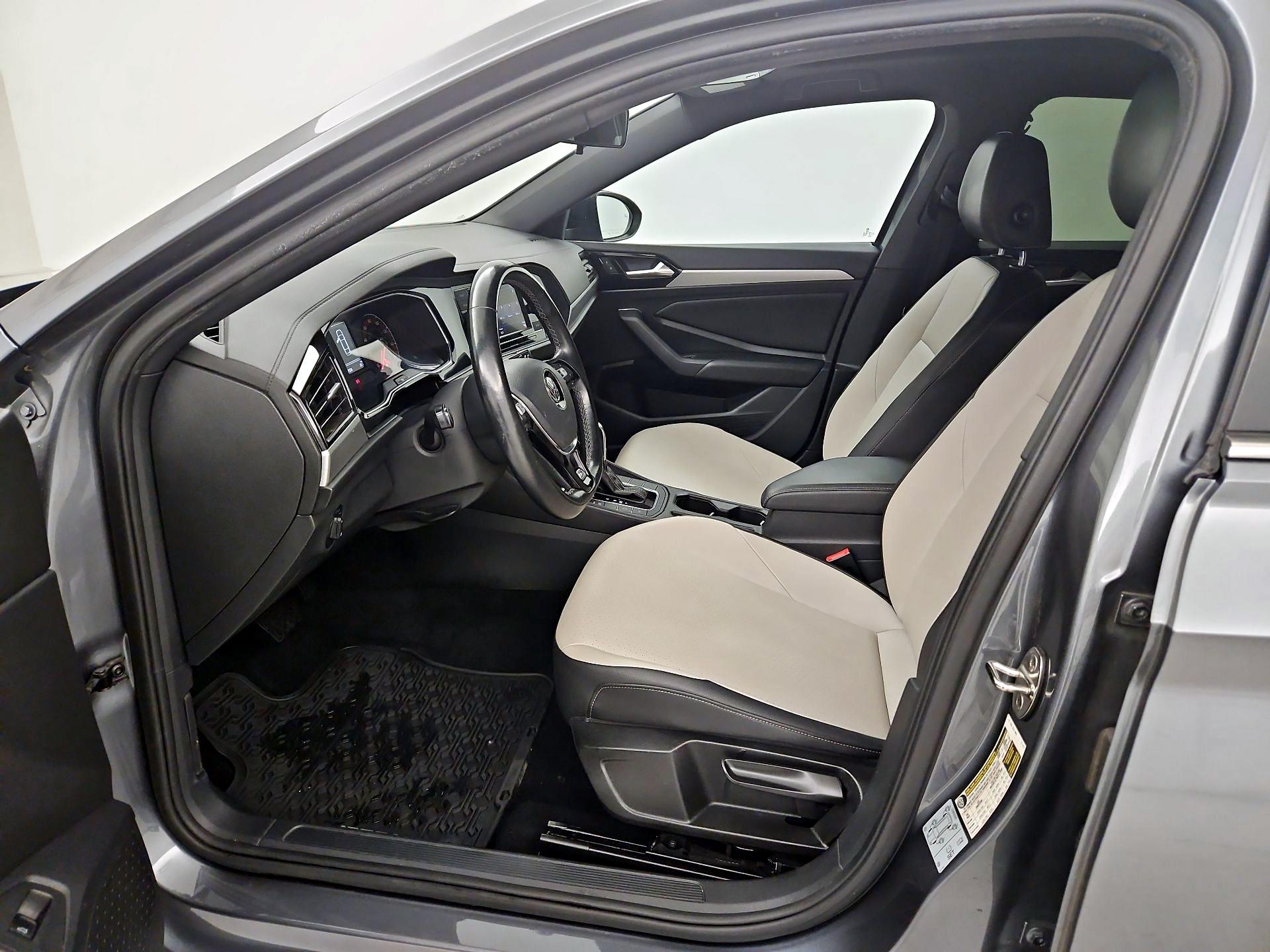 Thumbnail: 2019 Volkswagen Jetta - 11