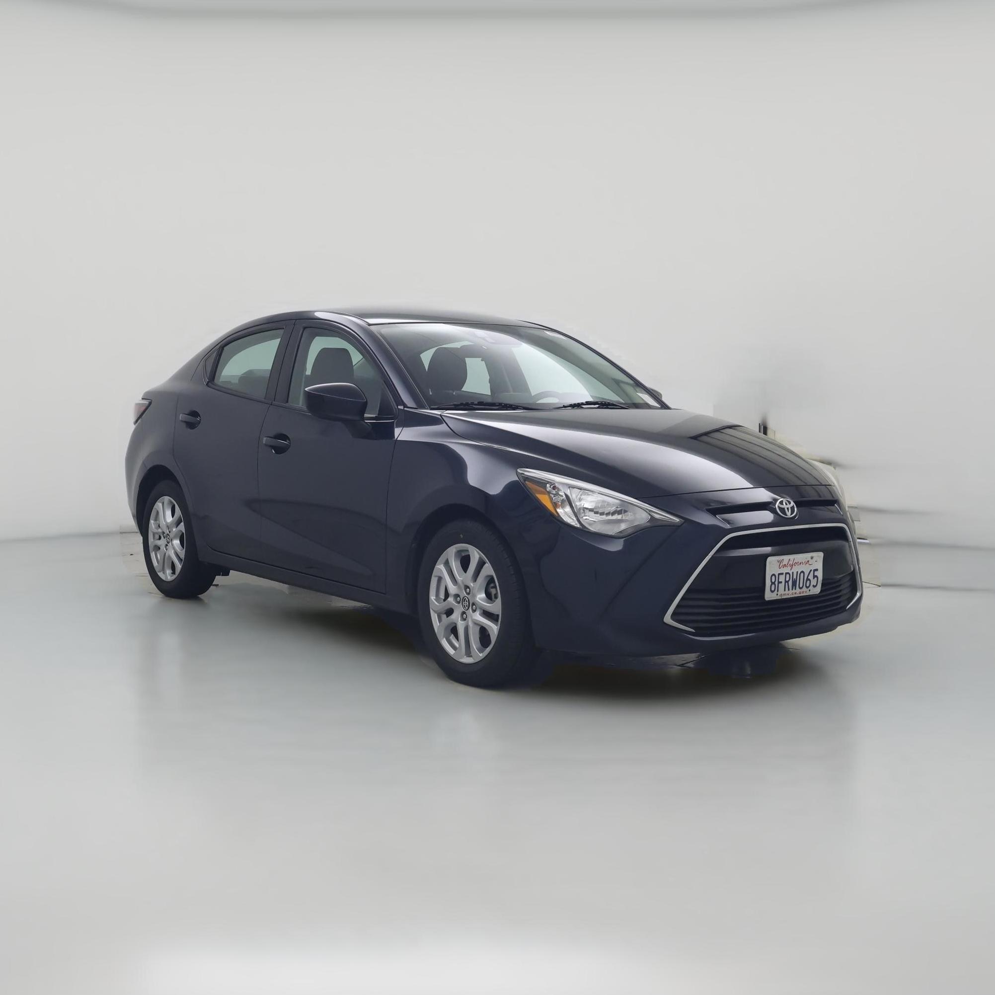 Thumbnail: 2018 Toyota Yaris iA - 1