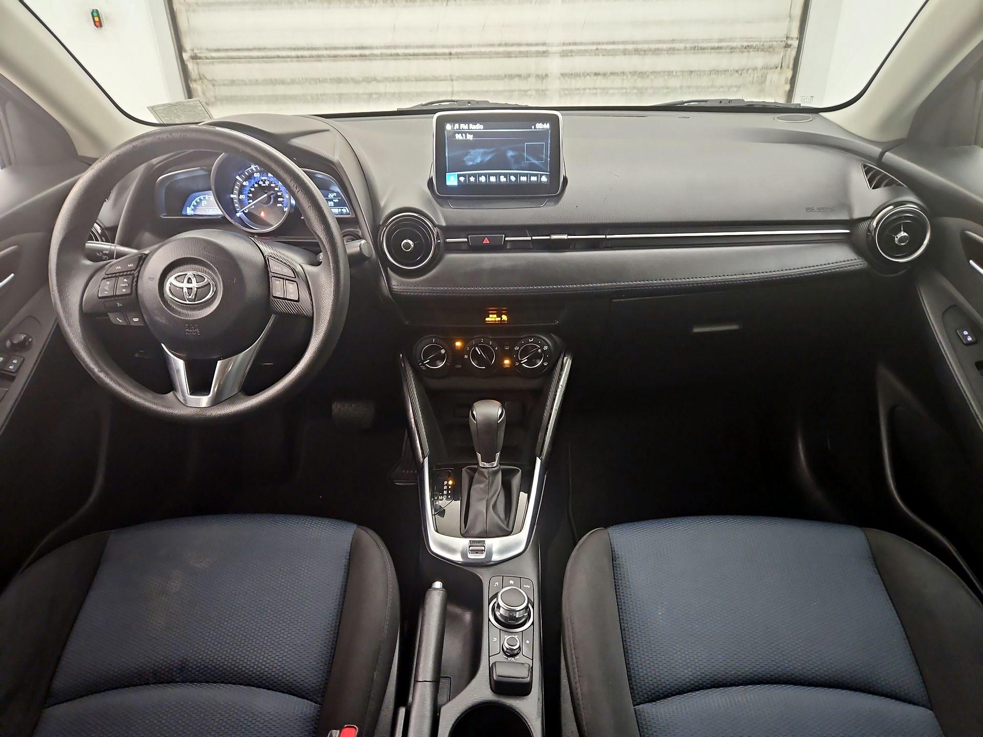 Thumbnail: 2018 Toyota Yaris iA - 9