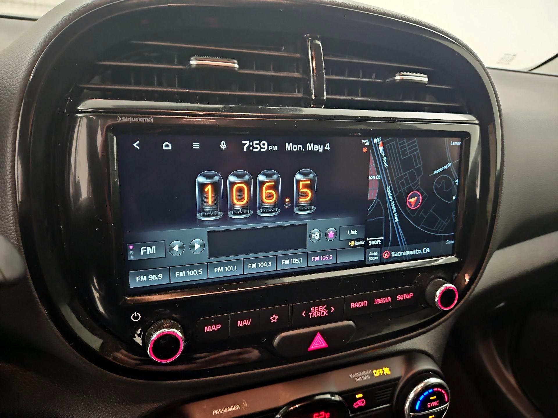 Thumbnail: 2022 Kia Soul - 16